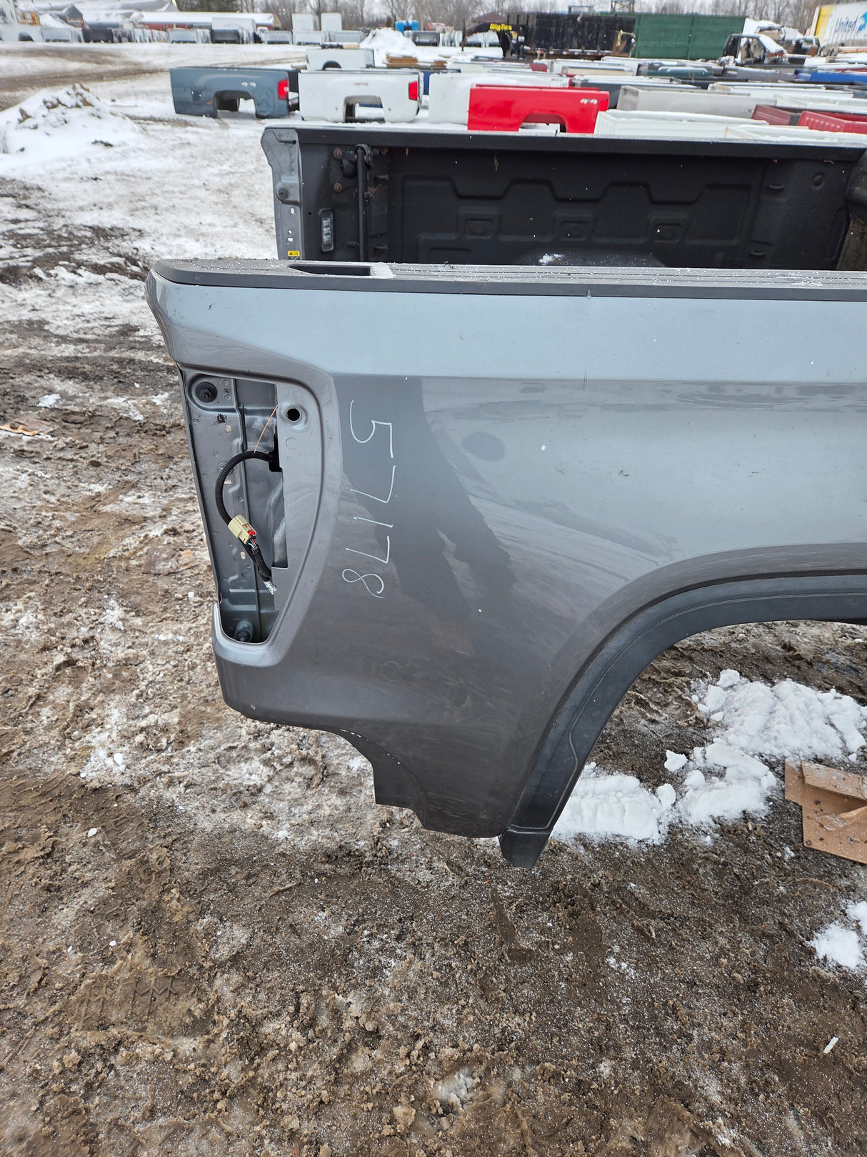 2019-2025 GMC Sierra 1500 5' 9" Short Truck Bed