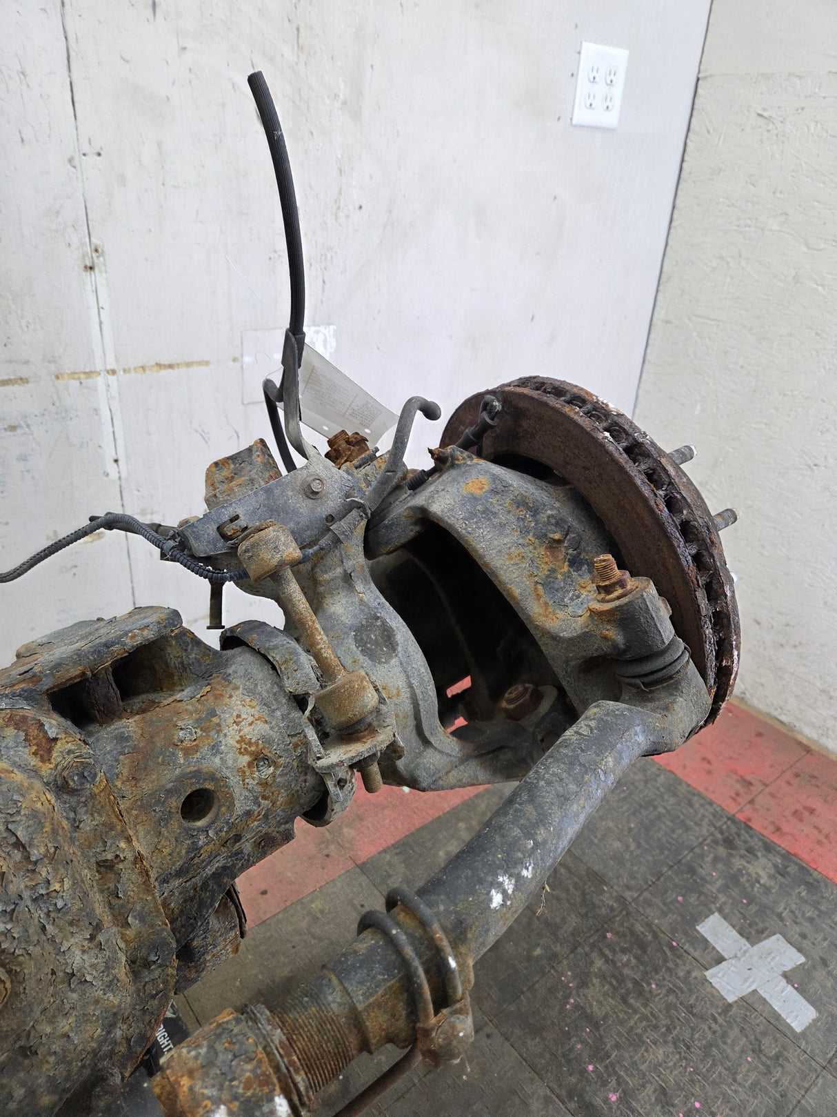 2011-2012 Ford Super Duty F250 F350 Front Axle 3.55 Gear Ratio 184K MILES