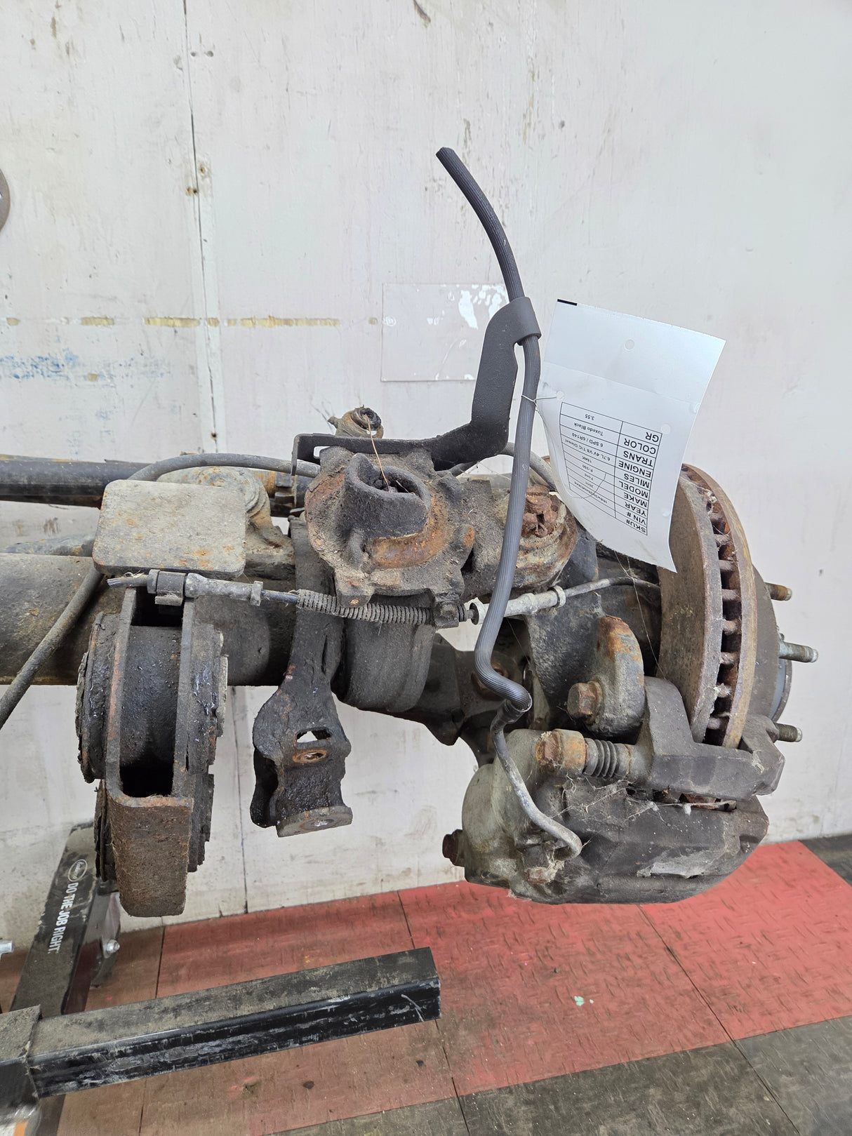 2011-2012 Ford Super Duty F250 F350 Front Axle 3.55 Gear Ratio 184K MILES