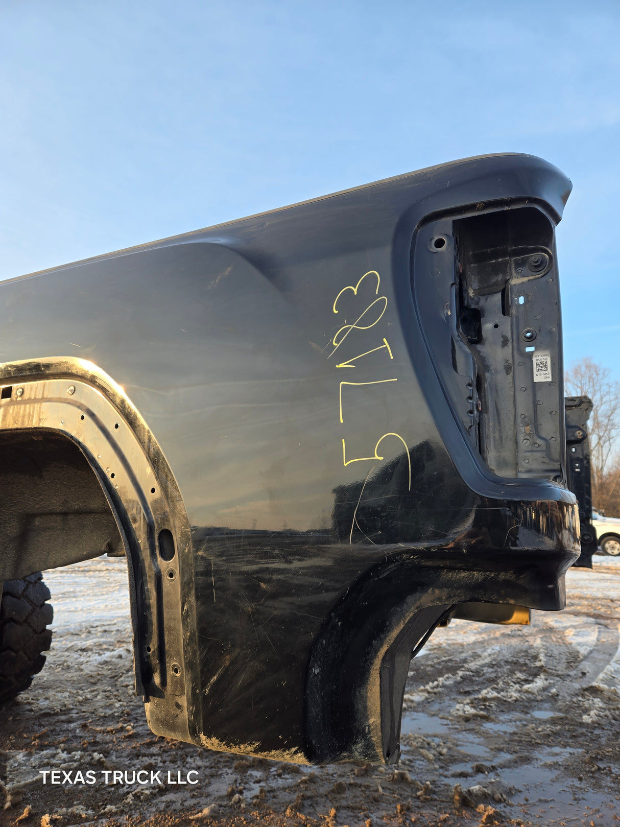 2019-2025 GMC Sierra 2500 3500 HD 6' 6" Short Truck Bed - Black