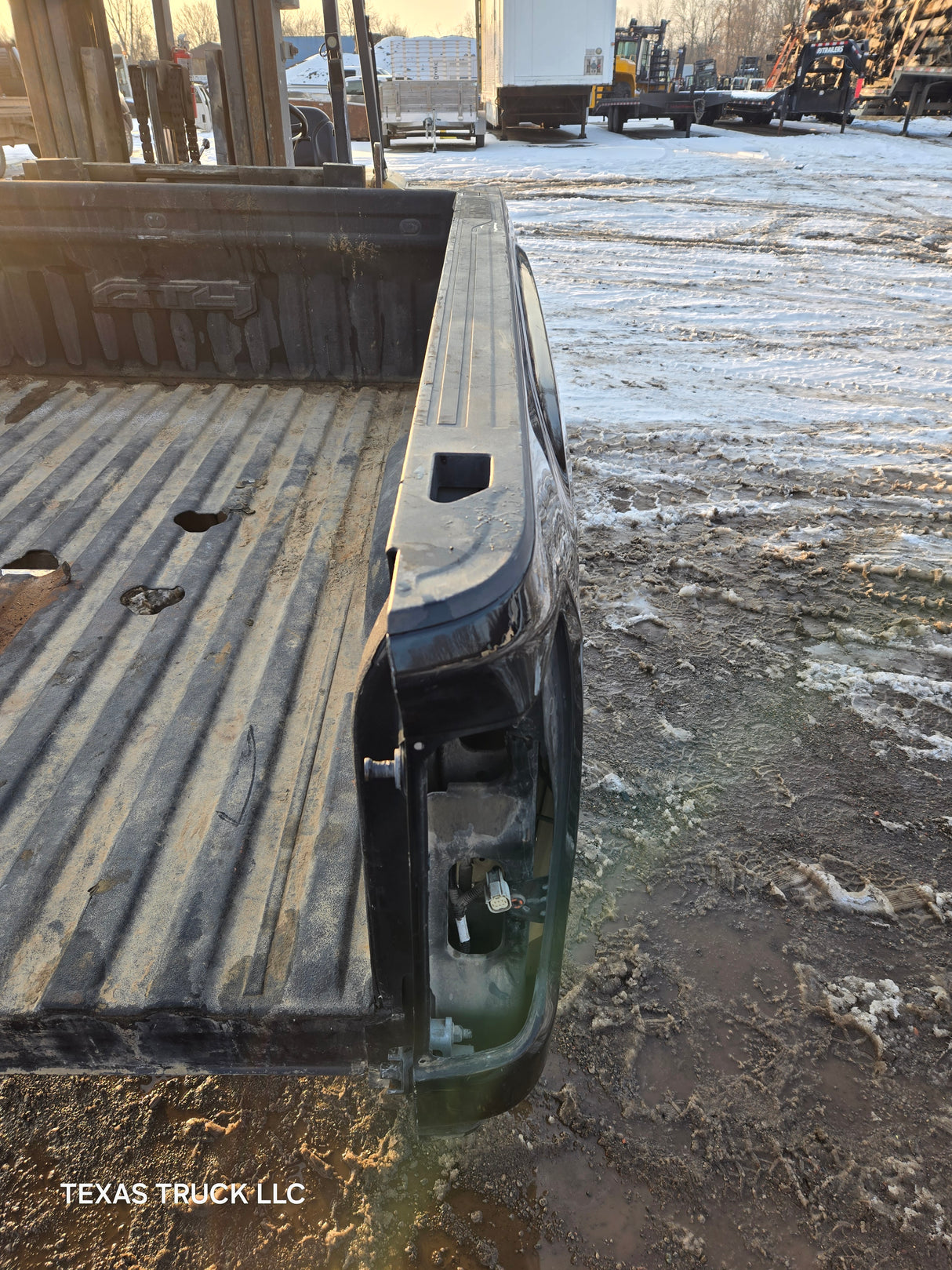 2019-2025 GMC Sierra 2500 3500 HD 6' 6" Short Truck Bed - Black