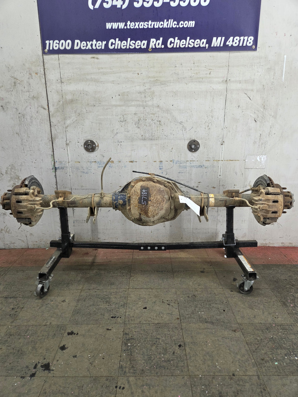 1999-2001 Ford Super Duty F250 F350 SRW Rear Axle 3.73 Ratio