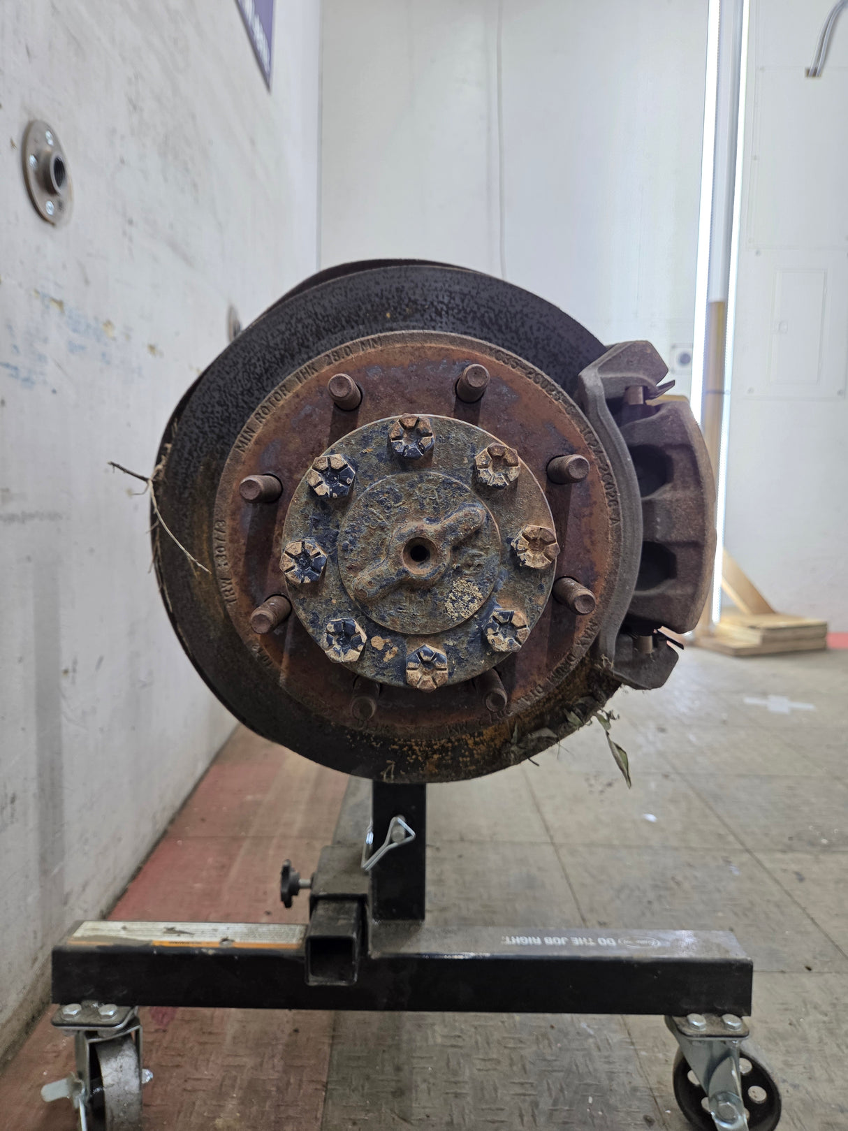 1999-2001 Ford Super Duty F250 F350 SRW Rear Axle 3.73 Ratio