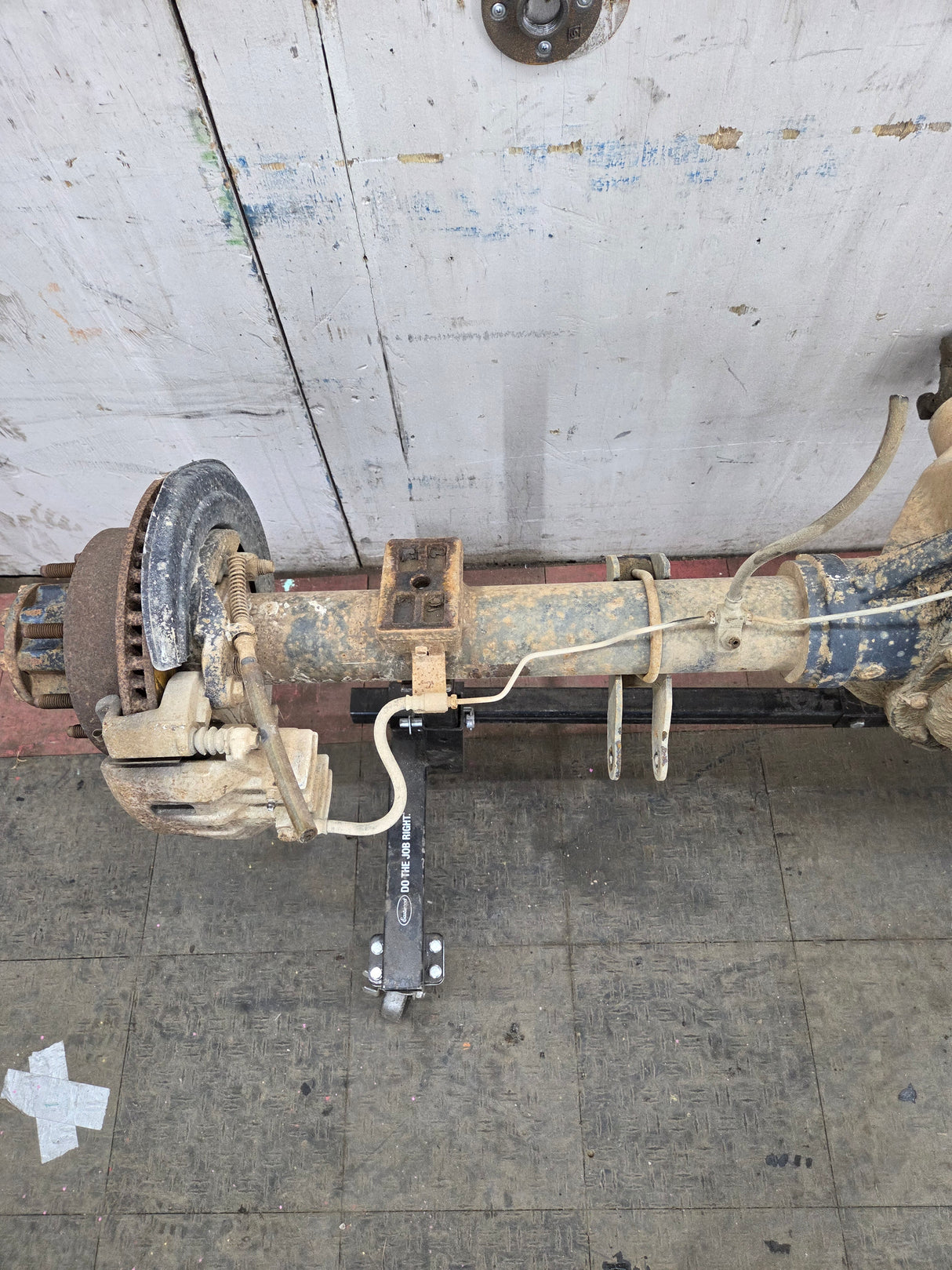 1999-2001 Ford Super Duty F250 F350 SRW Rear Axle 3.73 Ratio