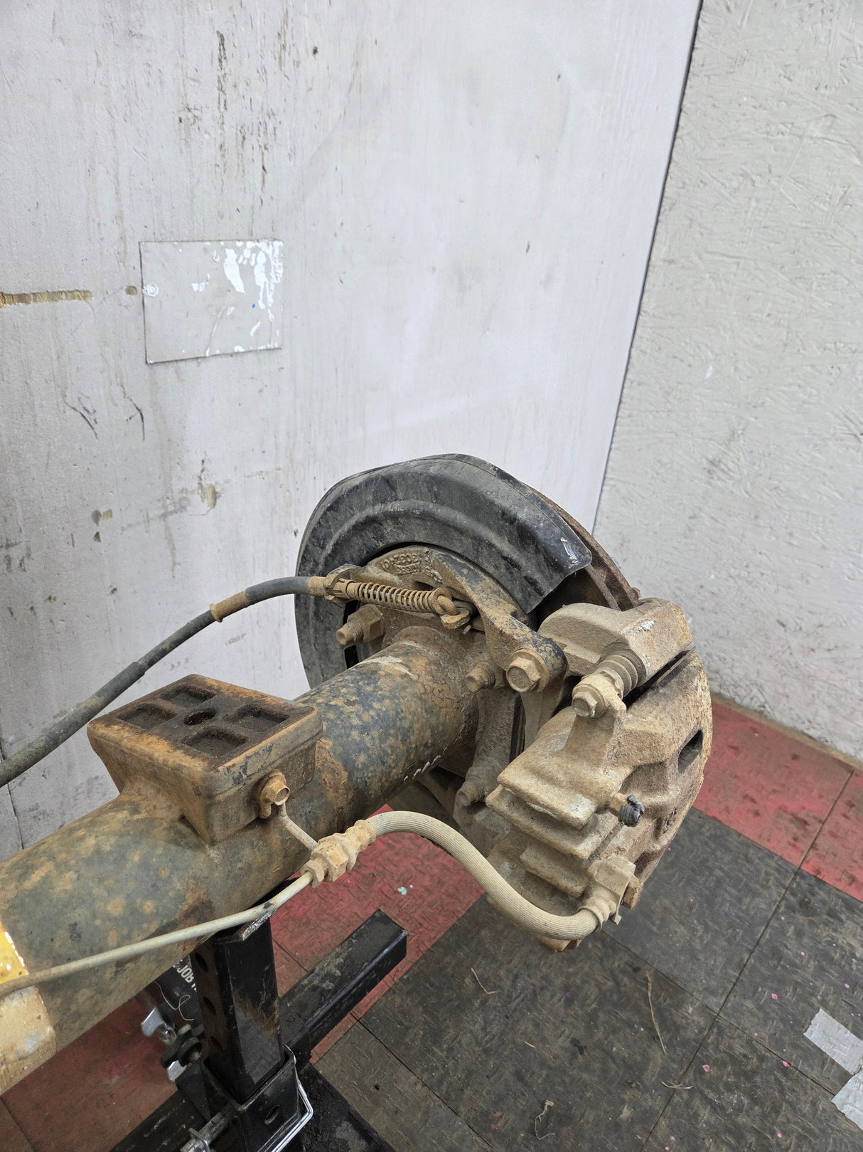 1999-2001 Ford Super Duty F250 F350 SRW Rear Axle 3.73 Ratio