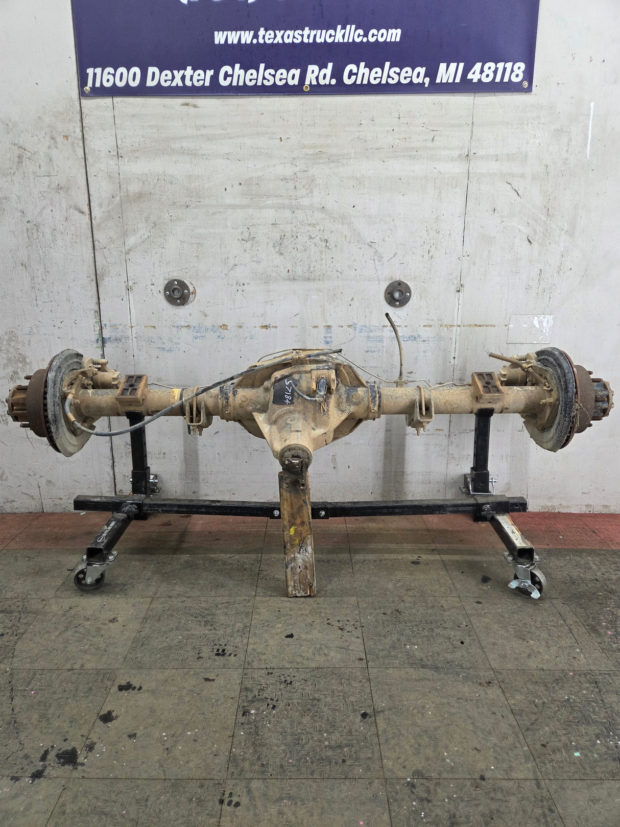 1999-2001 Ford Super Duty F250 F350 SRW Rear Axle 3.73 Ratio