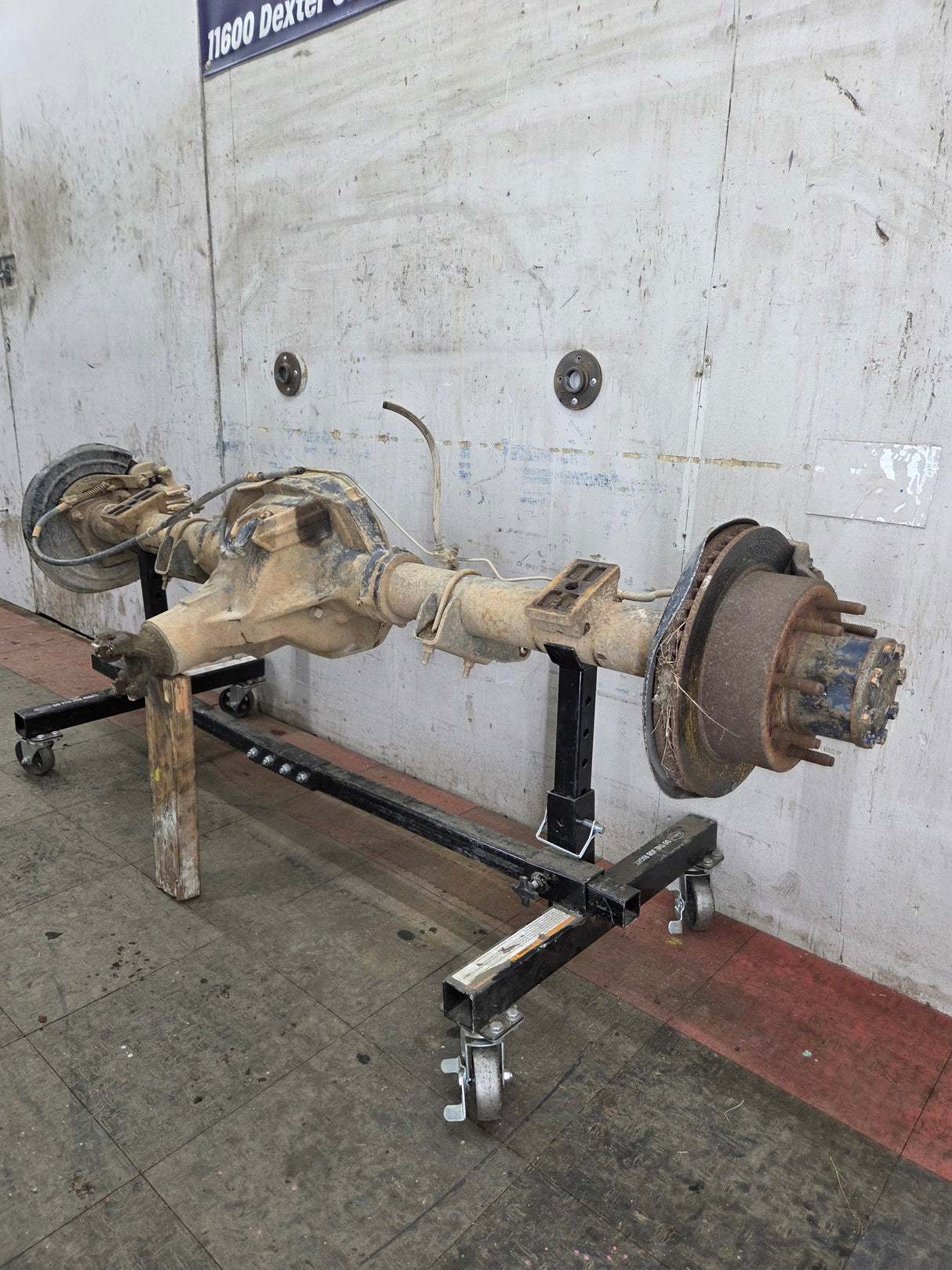 1999-2001 Ford Super Duty F250 F350 SRW Rear Axle 3.73 Ratio