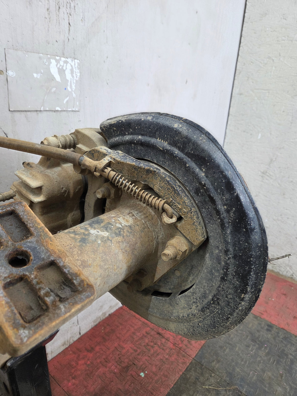 1999-2001 Ford Super Duty F250 F350 SRW Rear Axle 3.73 Ratio