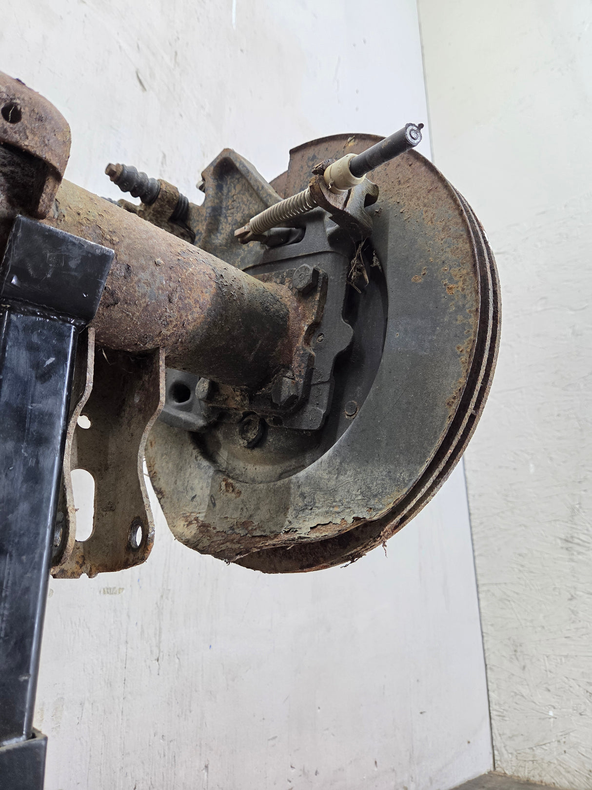 2004-2008 Ford F150 9.75" Rear Axle 3.55 Gear Ratio