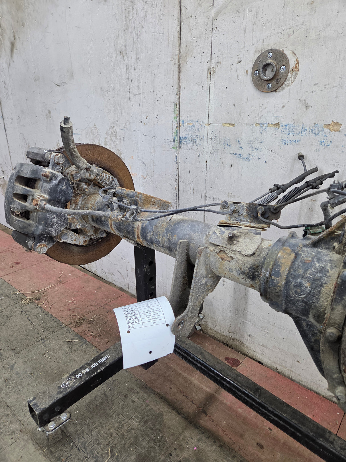 2011-2012 Ford Super Duty F250 F350 Rear Axle 3.55 Gear Ratio Electric Locking Rear End 184k miles