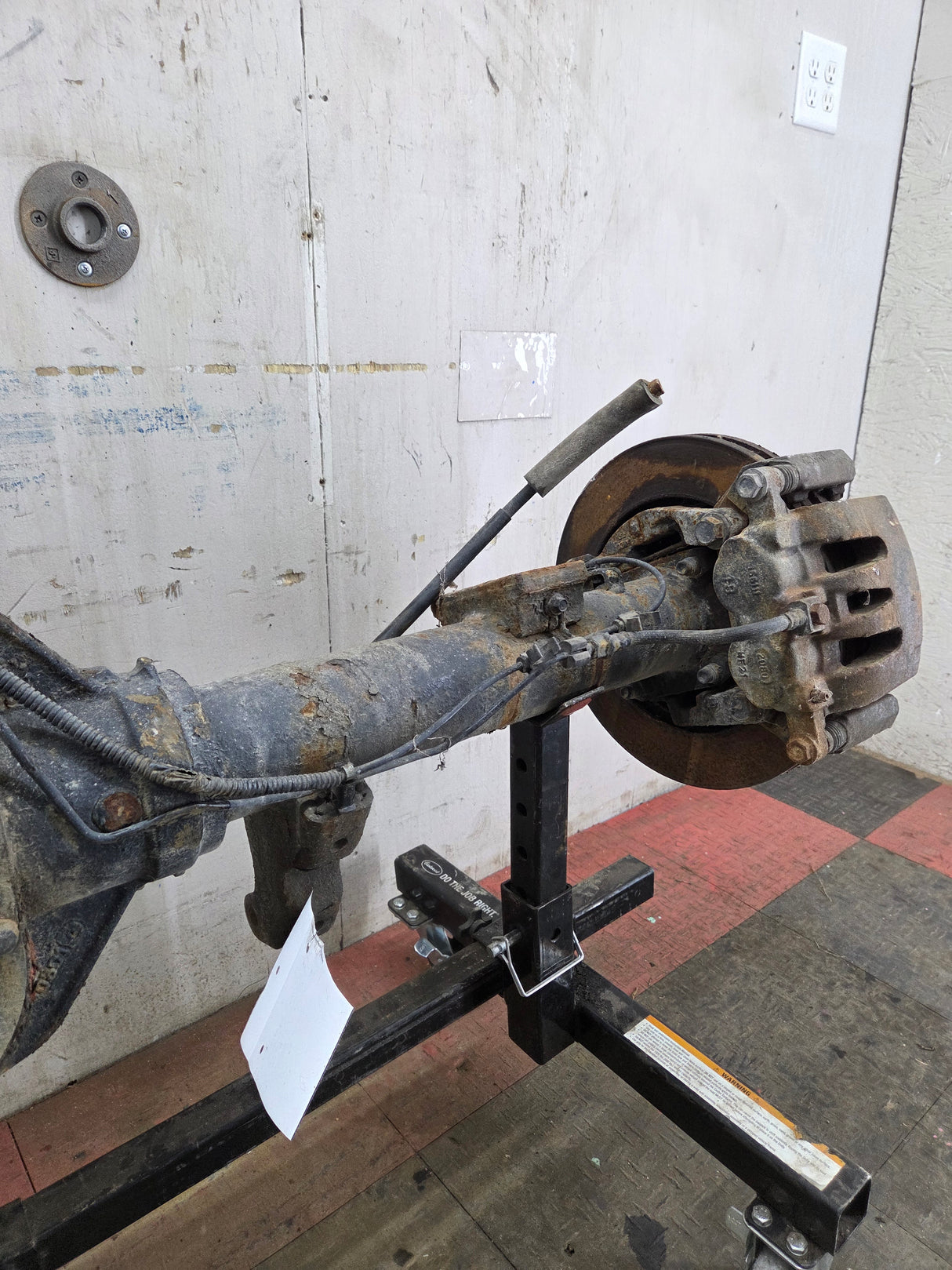 2011-2012 Ford Super Duty F250 F350 Rear Axle 3.55 Gear Ratio Electric Locking Rear End 184k miles