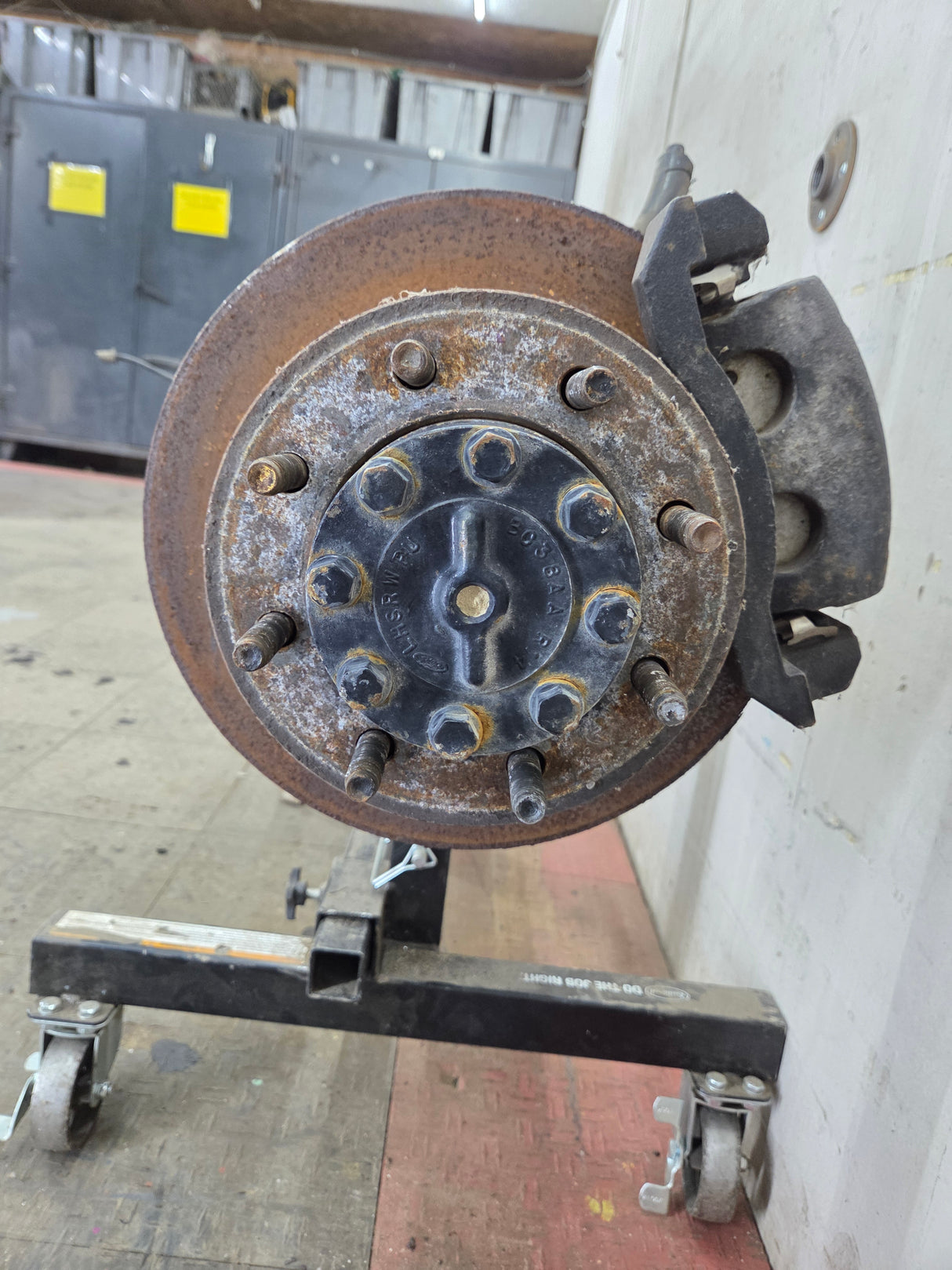 2011-2012 Ford Super Duty F250 F350 Rear Axle 3.55 Gear Ratio Electric Locking Rear End 184k miles