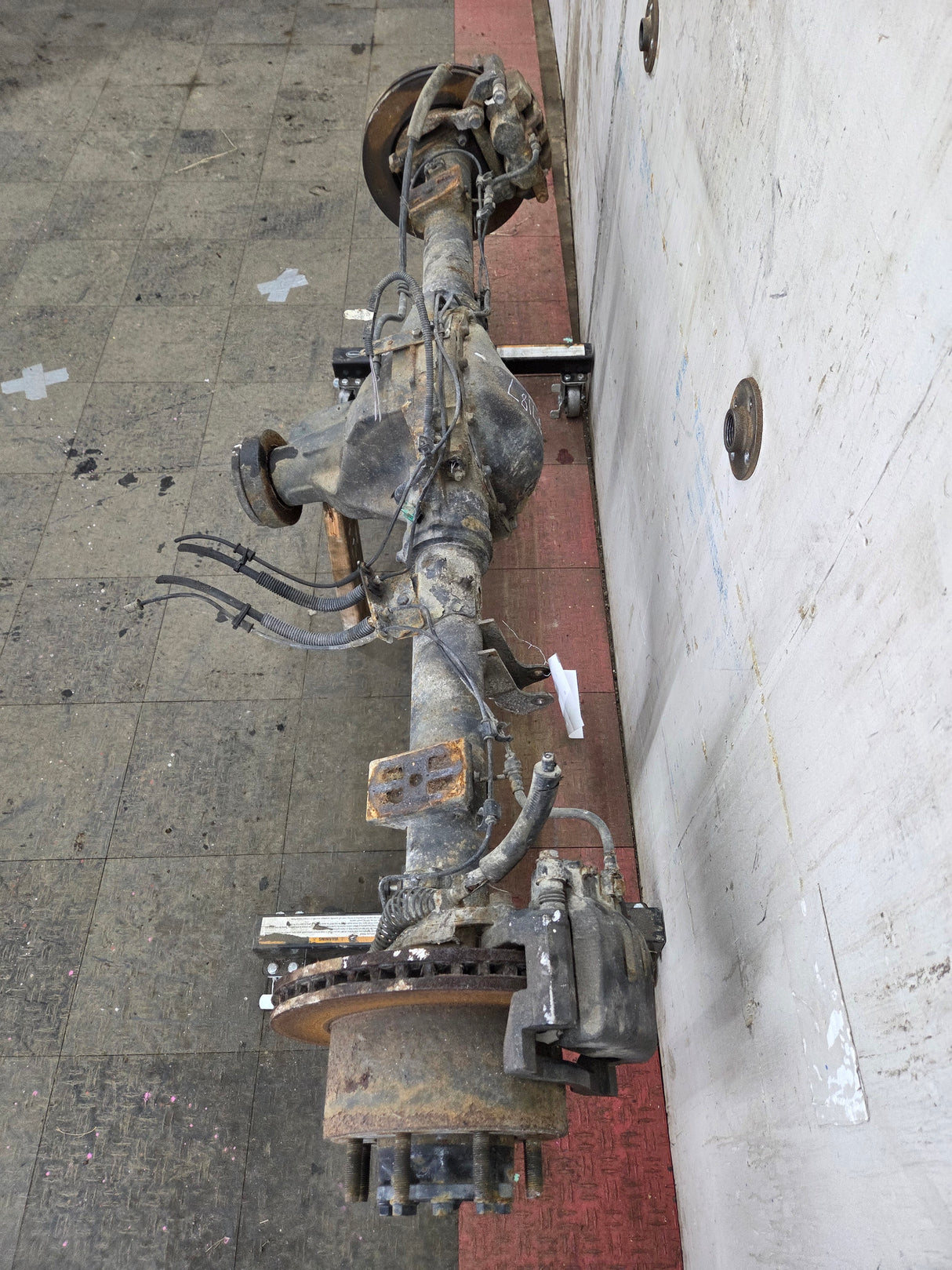 2011-2012 Ford Super Duty F250 F350 Rear Axle 3.55 Gear Ratio Electric Locking Rear End 184k miles