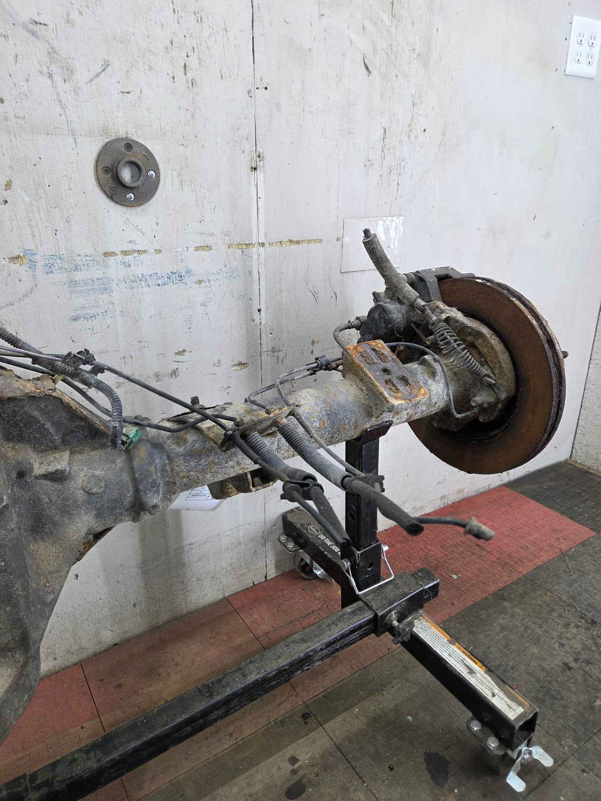 2011-2012 Ford Super Duty F250 F350 Rear Axle 3.55 Gear Ratio Electric Locking Rear End 184k miles