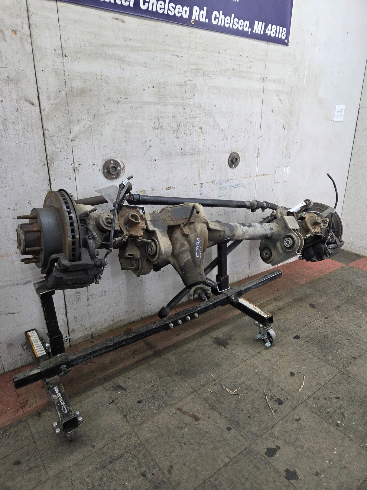 2008-2010 Ford Super Duty F250 F350 FRONT Axle 3.73 SRW
