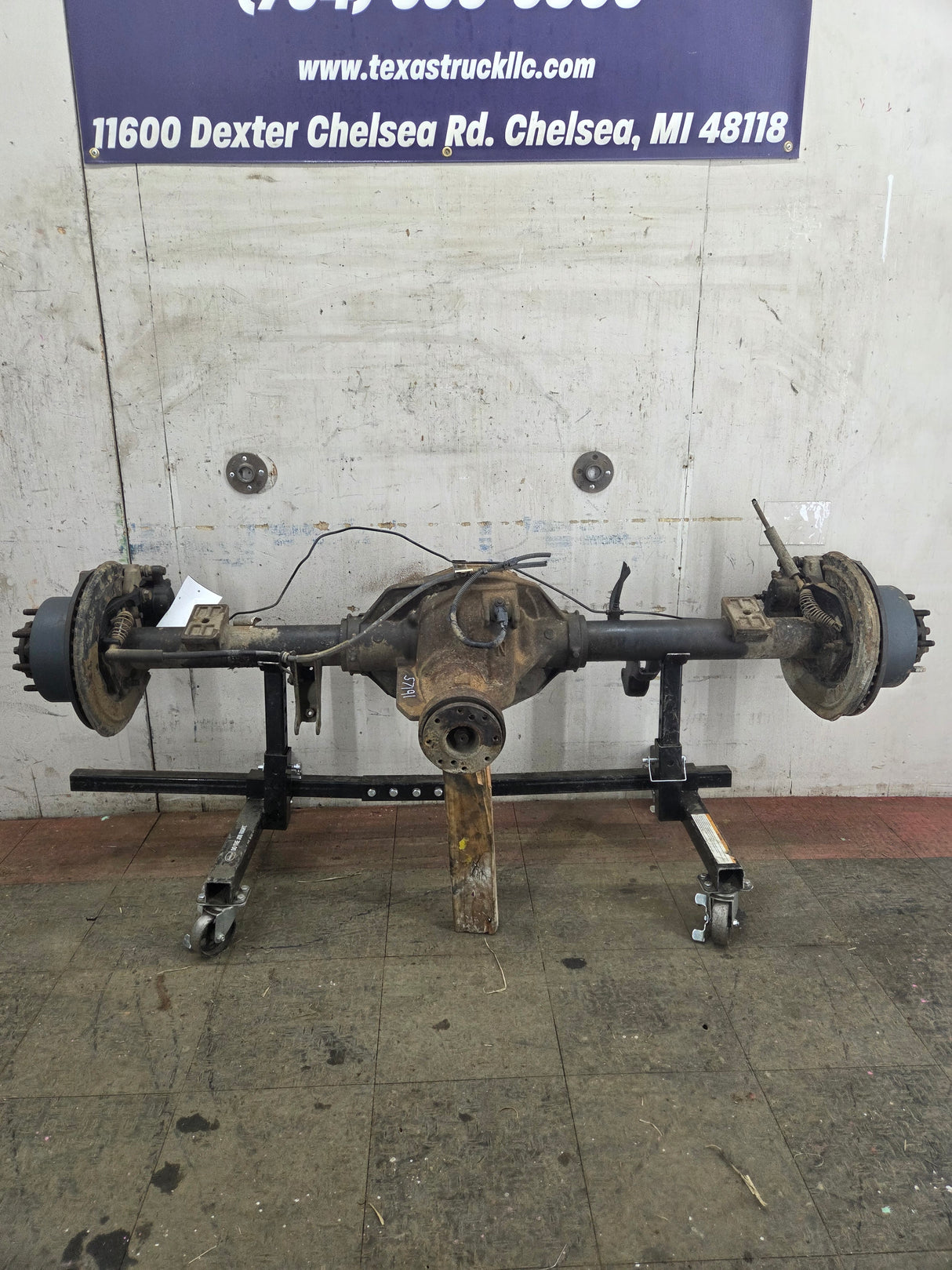 2008-2010 Ford Super Duty F250 F350 SRW Rear Axle 3.73 Gear Ratio