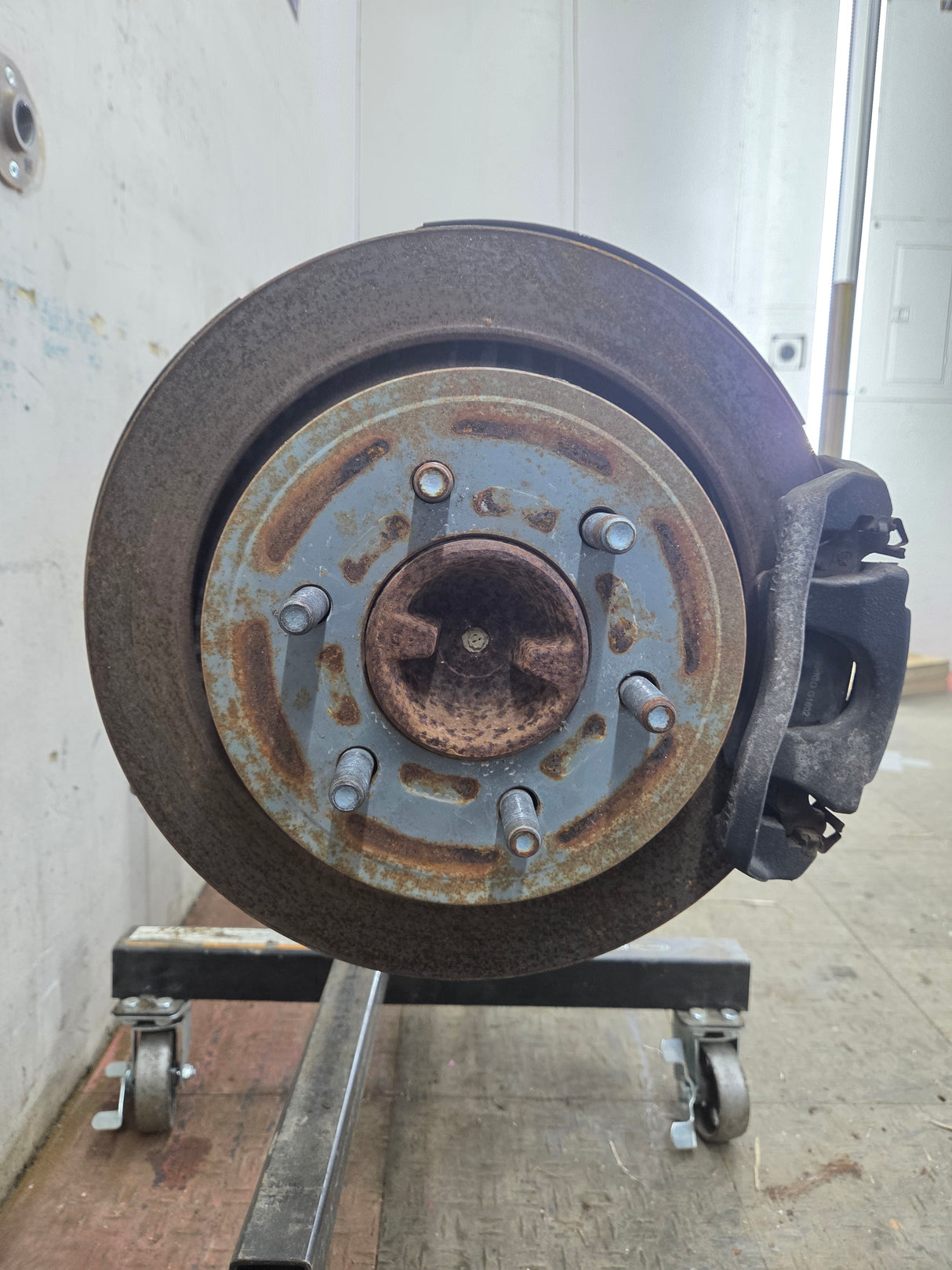 2015-2017 Ford F150 9.75" Rear Axle 3.31 Gear Ratio Electronic Locking