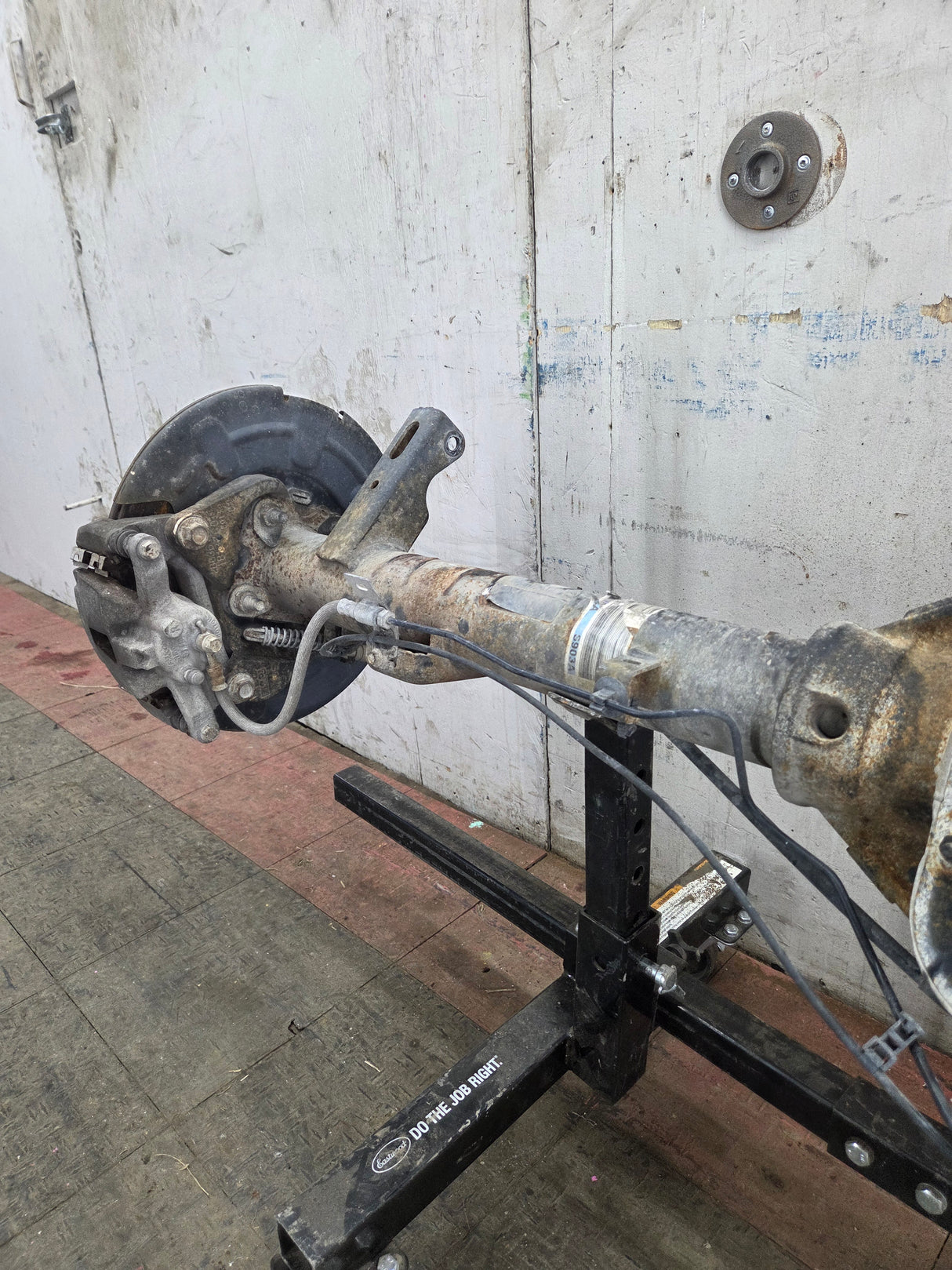 2015-2017 Ford F150 9.75" Rear Axle 3.31 Gear Ratio Electronic Locking