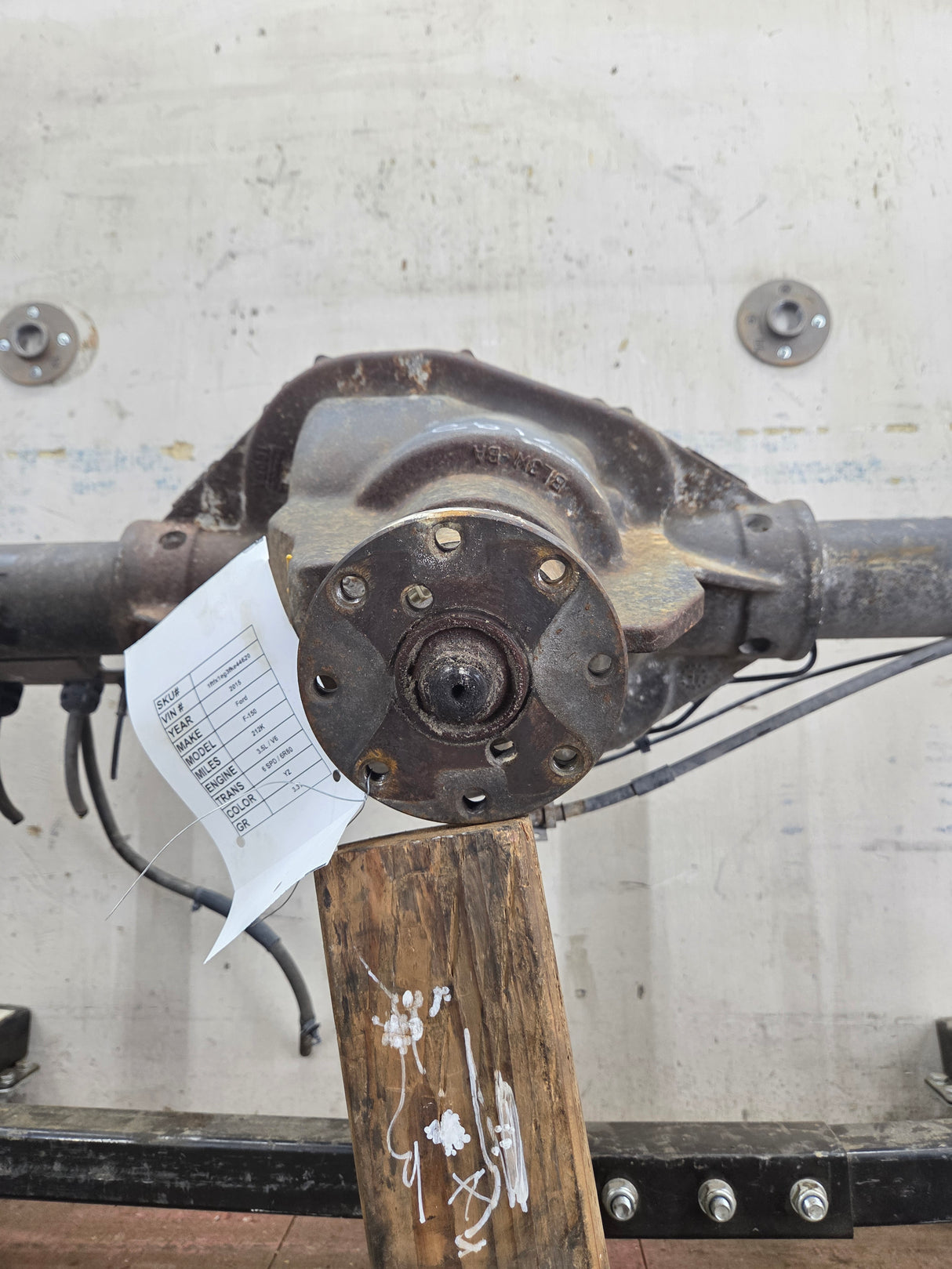 2015-2017 Ford F150 9.75" Rear Axle 3.31 Gear Ratio Electronic Locking
