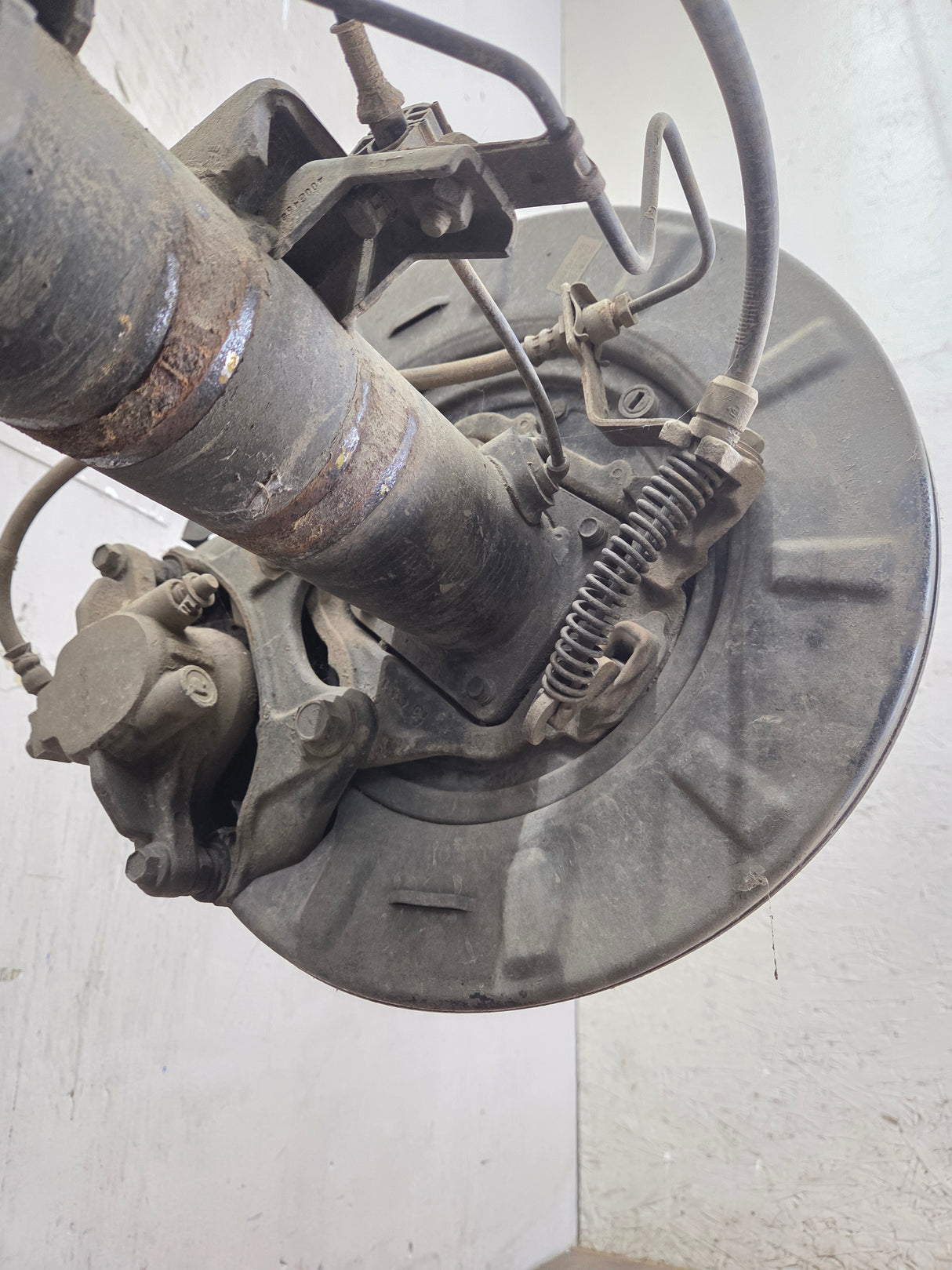 2014-2018 Chevrolet Silverado GMC Sierra 1500 Rear Axle 9.5" ring gear, 12 bolt, 3.42 ratio