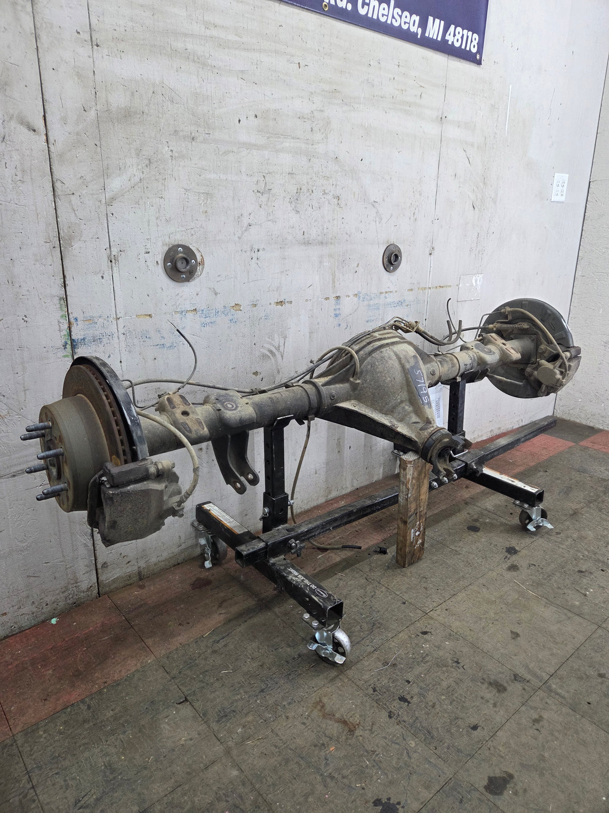 2014-2018 Chevrolet Silverado GMC Sierra 1500 Rear Axle 9.5" ring gear, 12 bolt, 3.42 ratio