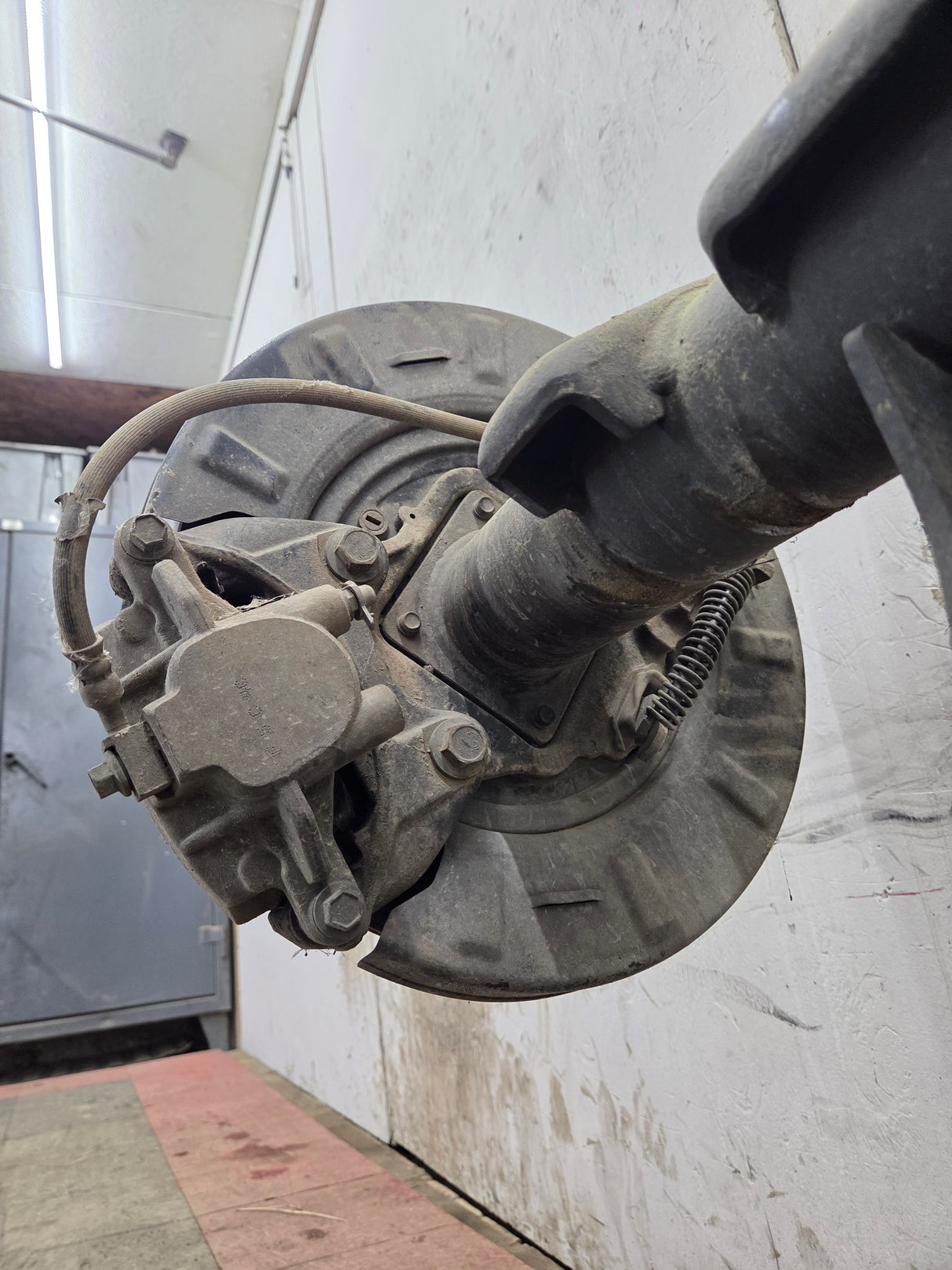 2014-2018 Chevrolet Silverado GMC Sierra 1500 Rear Axle 9.5" ring gear, 12 bolt, 3.42 ratio