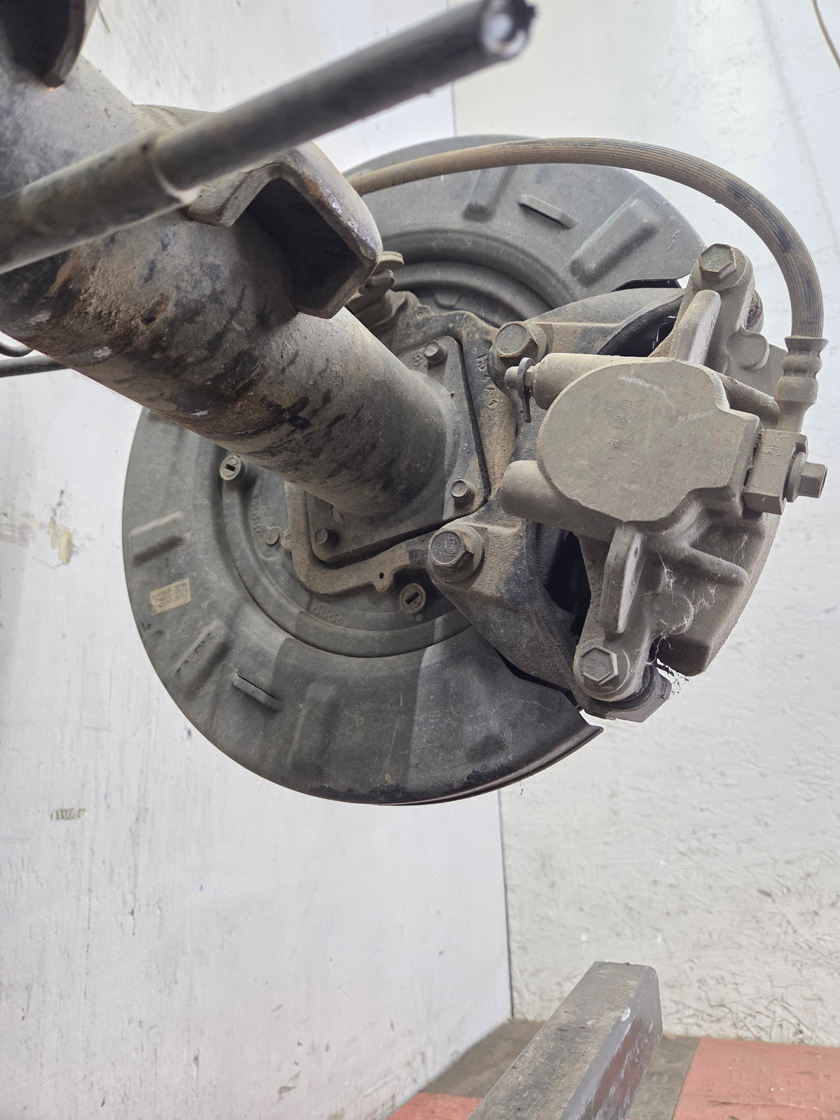 2014-2018 Chevrolet Silverado GMC Sierra 1500 Rear Axle 9.5" ring gear, 12 bolt, 3.42 ratio