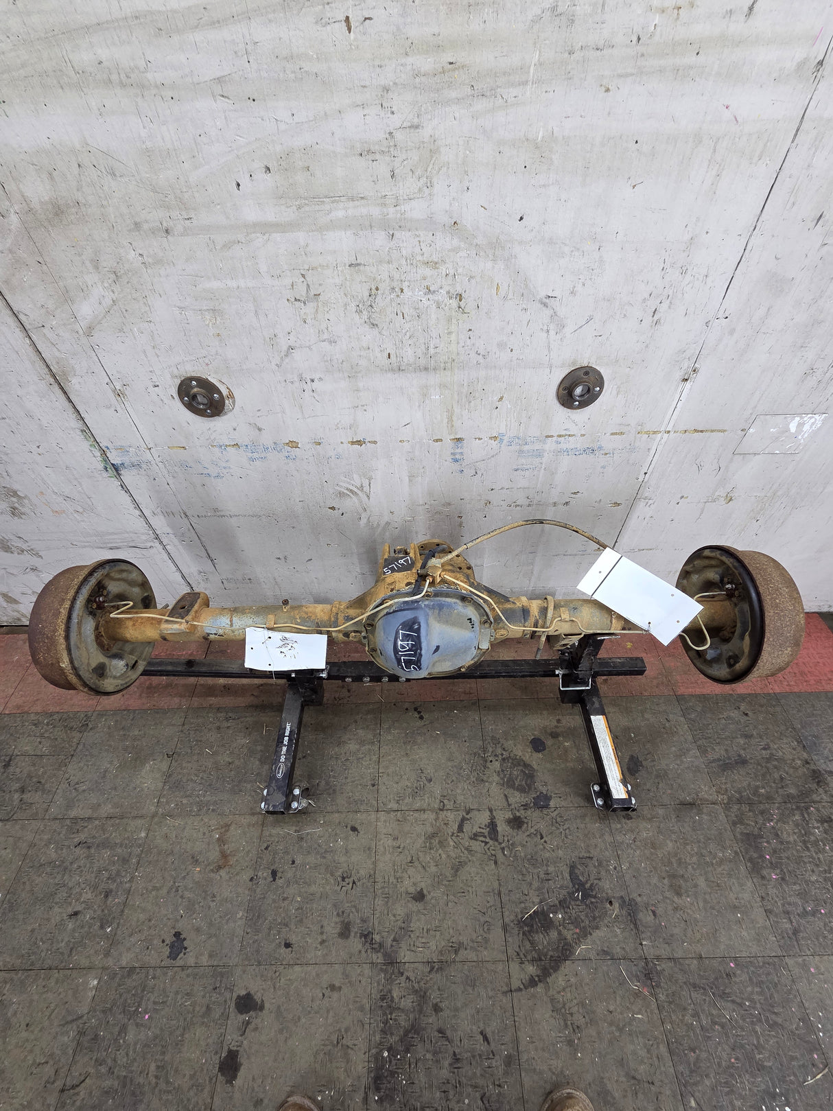 1993-1997 Ford Ranger Rear Axle 8.8" 9" 3.08 Gear ratio Drum Brake