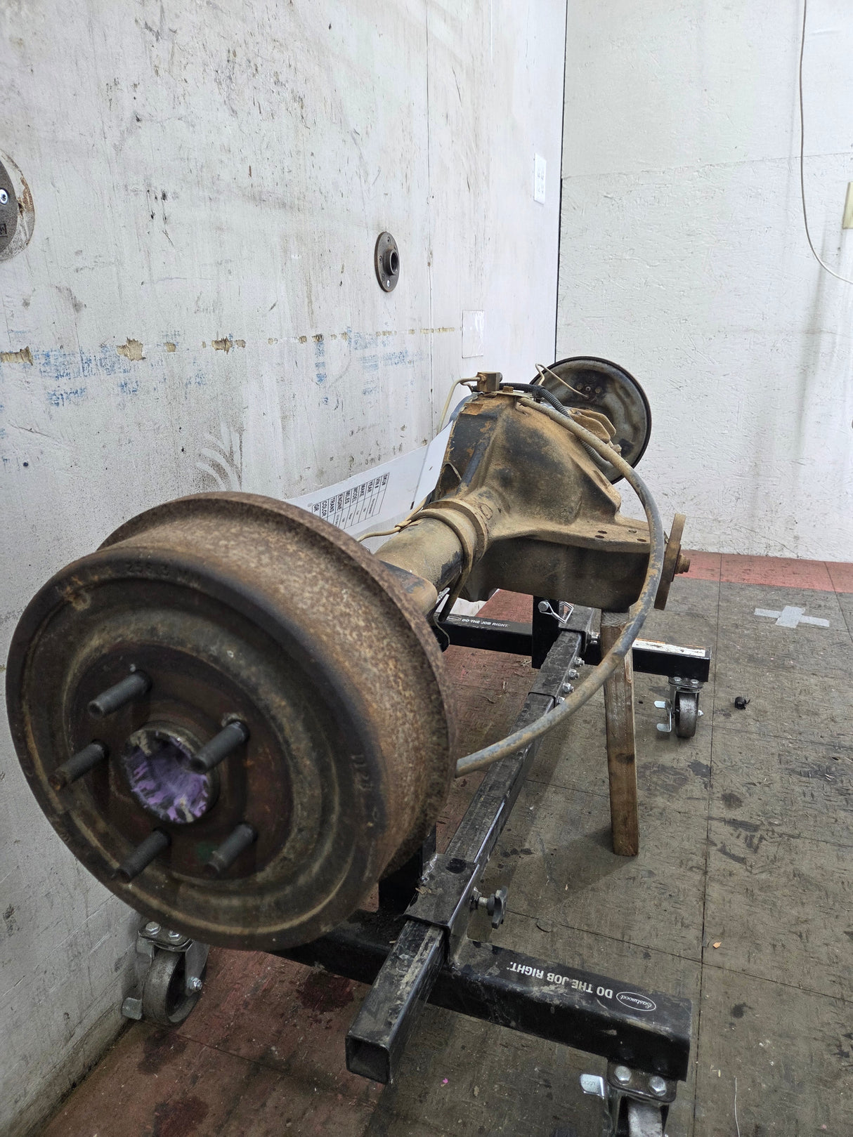 1993-1997 Ford Ranger Rear Axle 8.8" 9" 3.08 Gear ratio Drum Brake