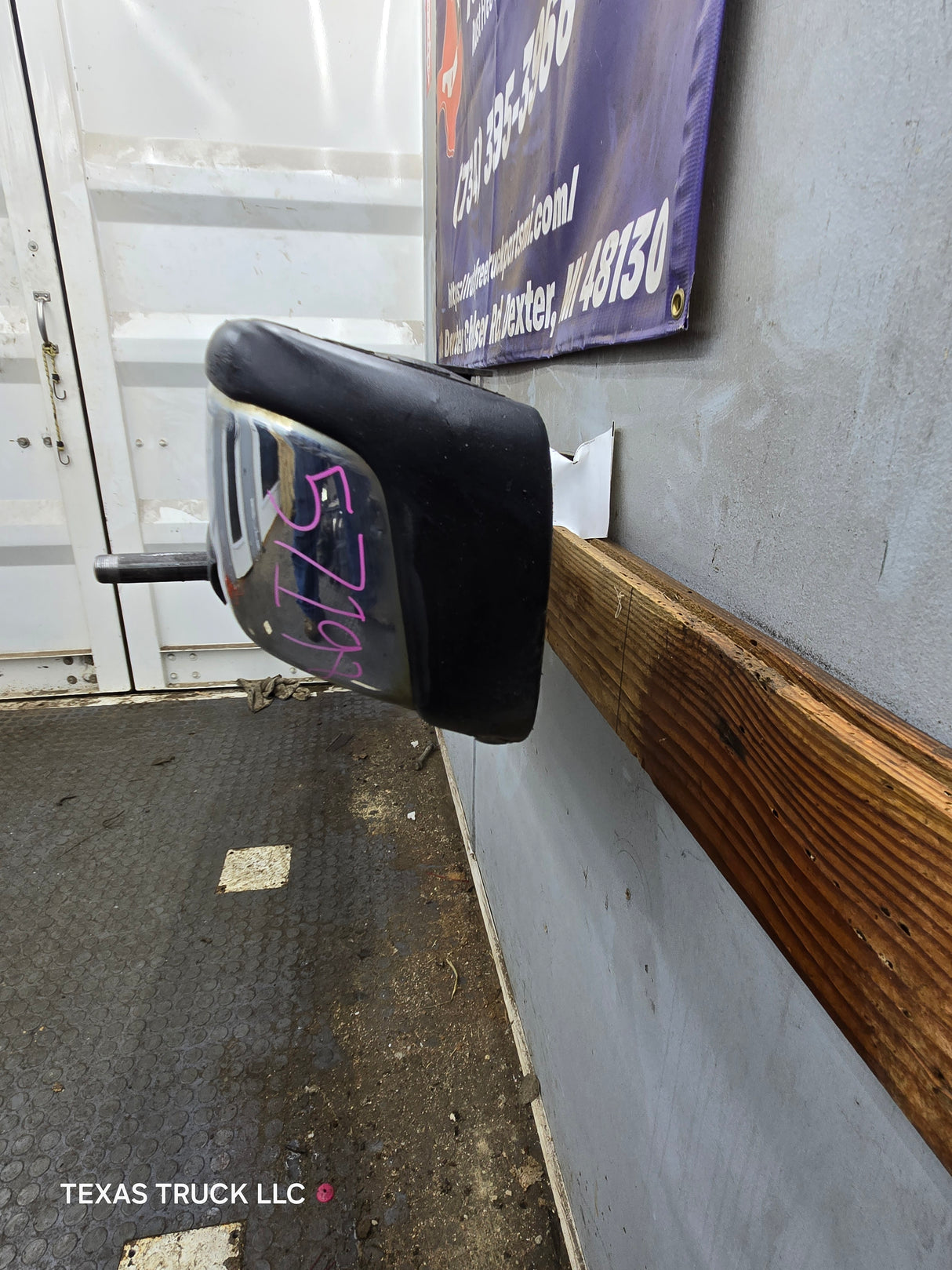 1999-2007 Chevrolet Silverado / GMC Sierra 2500 3500 HD Rear Bumper - Chrome