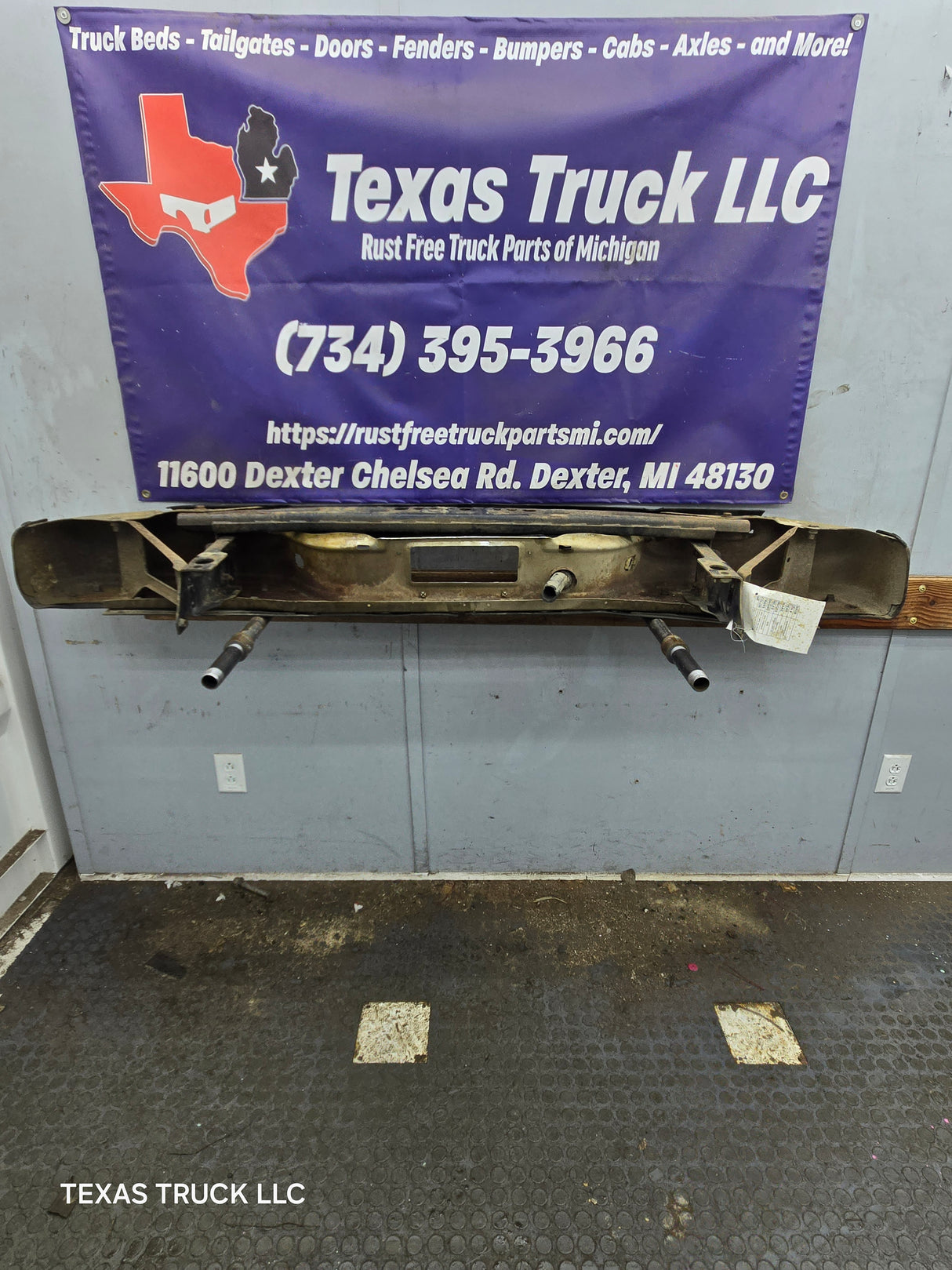 1999-2007 Chevrolet Silverado / GMC Sierra 2500 3500 HD Rear Bumper - Chrome