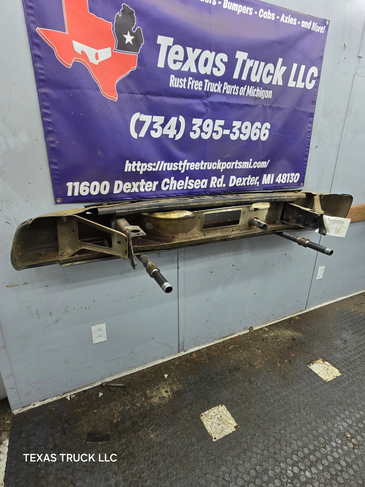 1999-2007 Chevrolet Silverado / GMC Sierra 2500 3500 HD Rear Bumper - Chrome