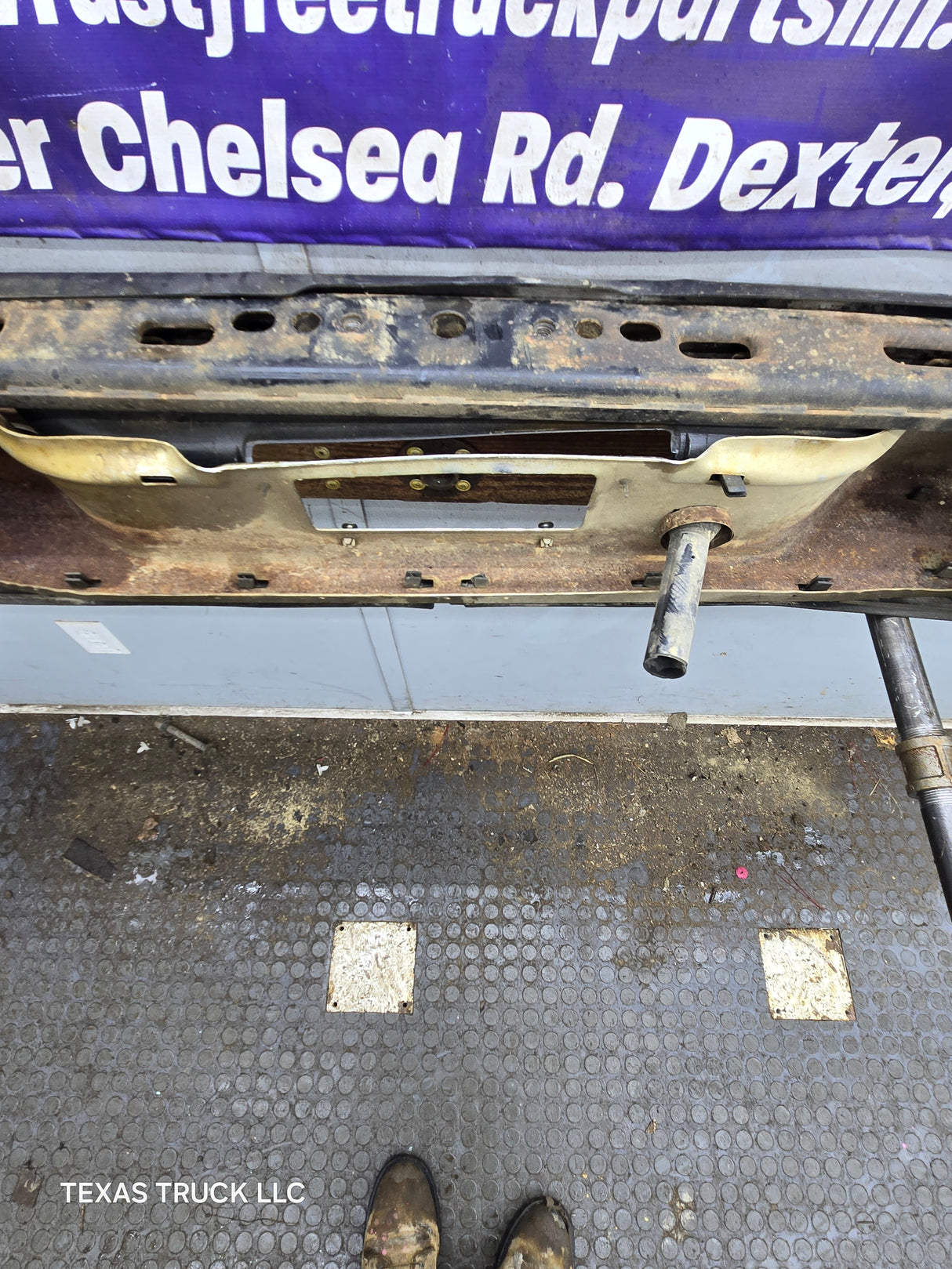 1999-2007 Chevrolet Silverado / GMC Sierra 2500 3500 HD Rear Bumper - Chrome