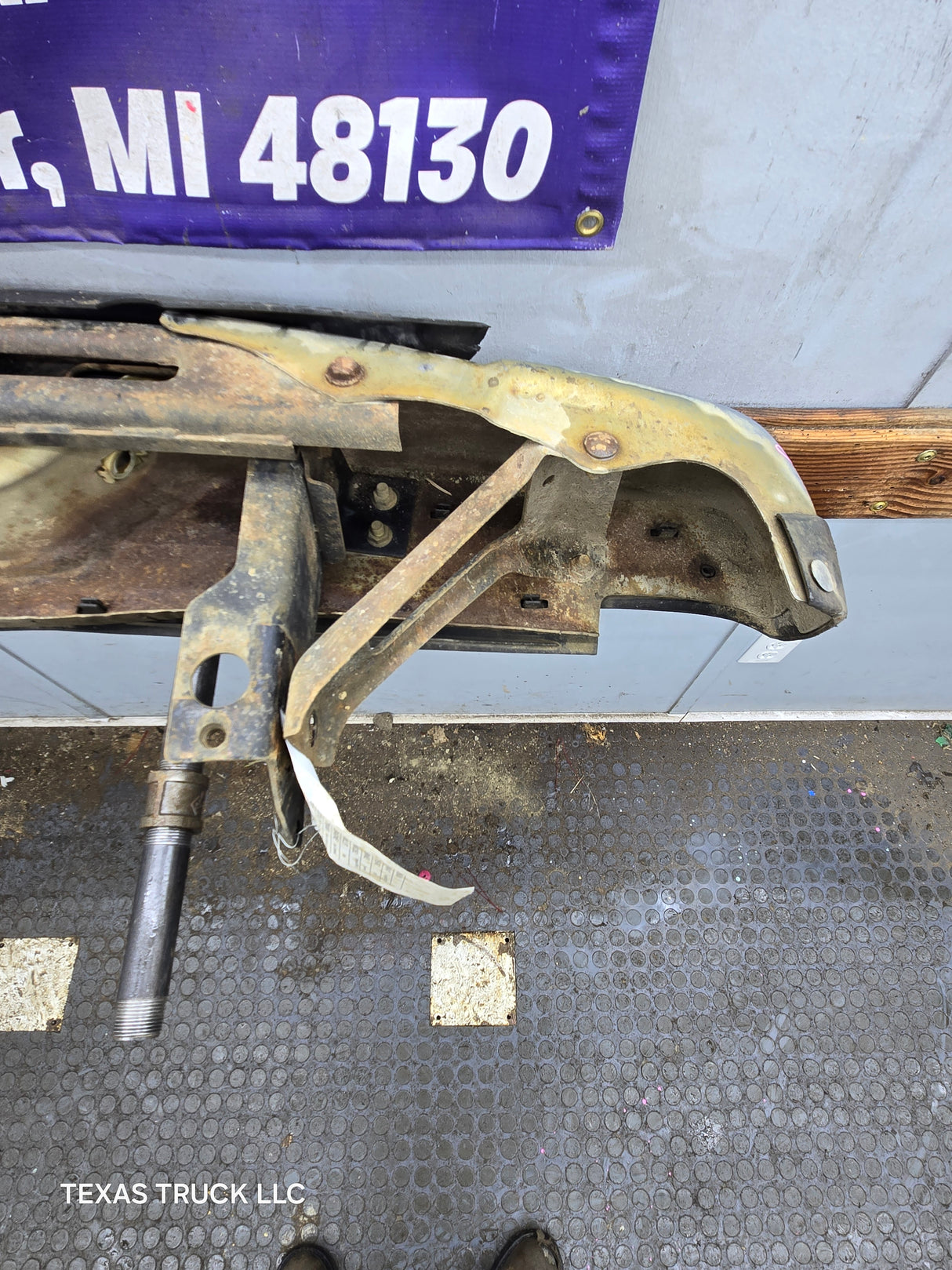 1999-2007 Chevrolet Silverado / GMC Sierra 2500 3500 HD Rear Bumper - Chrome