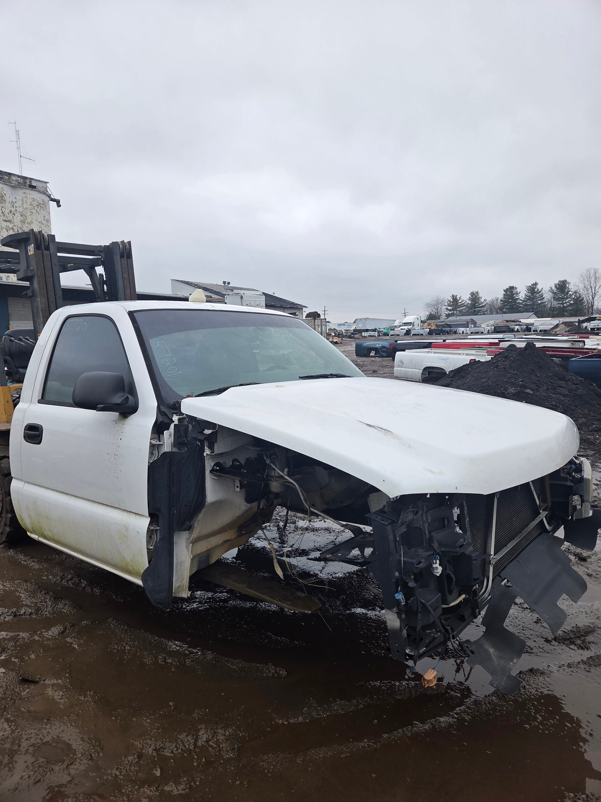 1999-2007 Chevrolet Silverado / GMC Sierra 1500 2500 HD 3500HD Regular Cab Body - Summit white