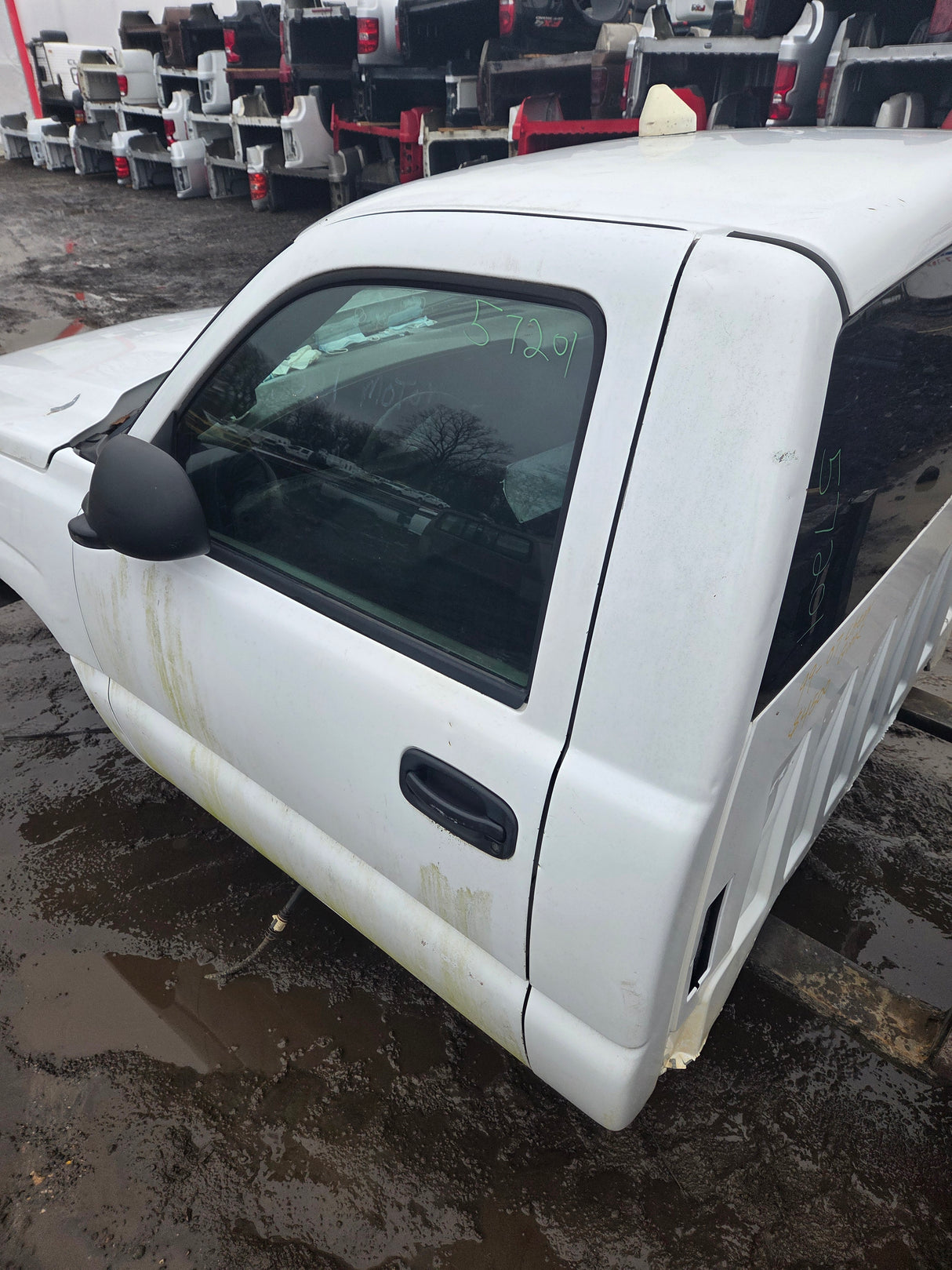 1999-2007 Chevrolet Silverado / GMC Sierra 1500 2500 HD 3500HD Regular Cab Body - Summit white