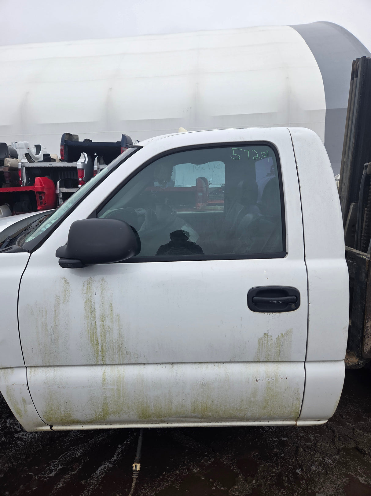 1999-2007 Chevrolet Silverado / GMC Sierra 1500 2500 HD 3500HD Regular Cab Body - Summit white