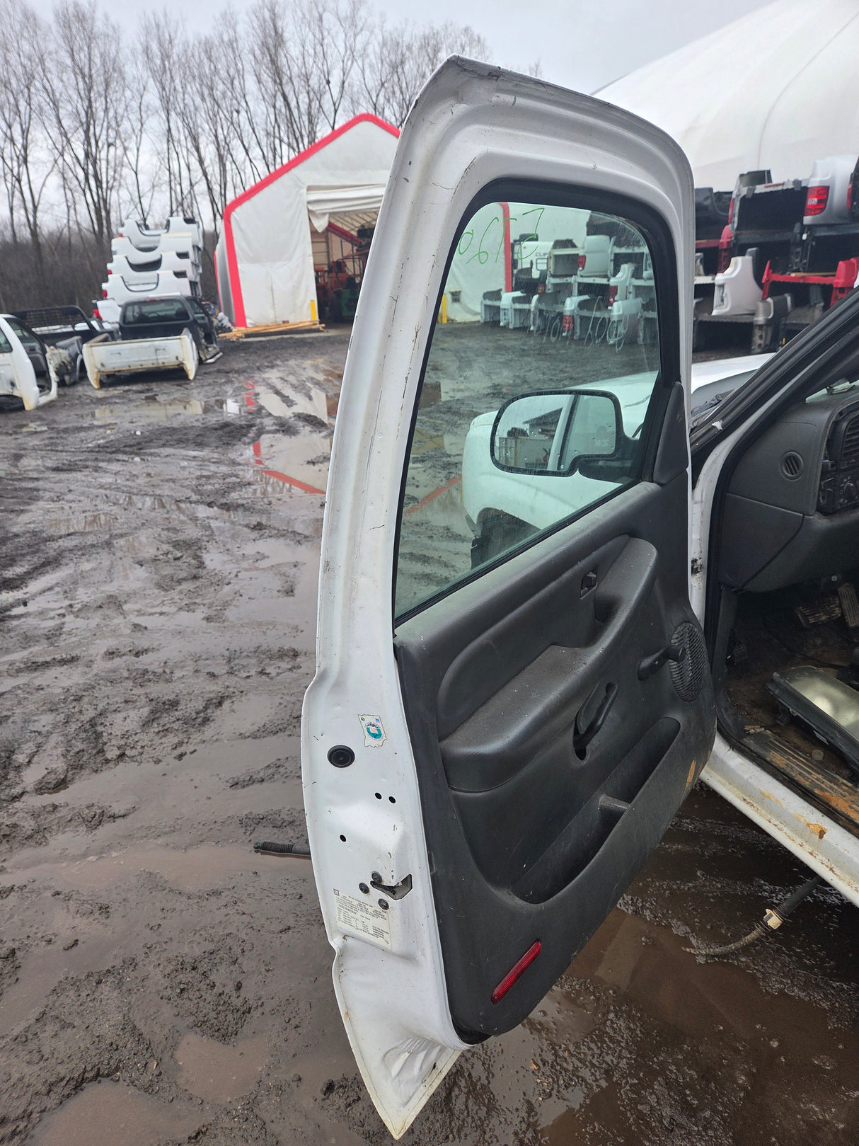 1999-2007 Chevrolet Silverado / GMC Sierra 1500 2500 HD 3500HD Regular Cab Body - Summit white