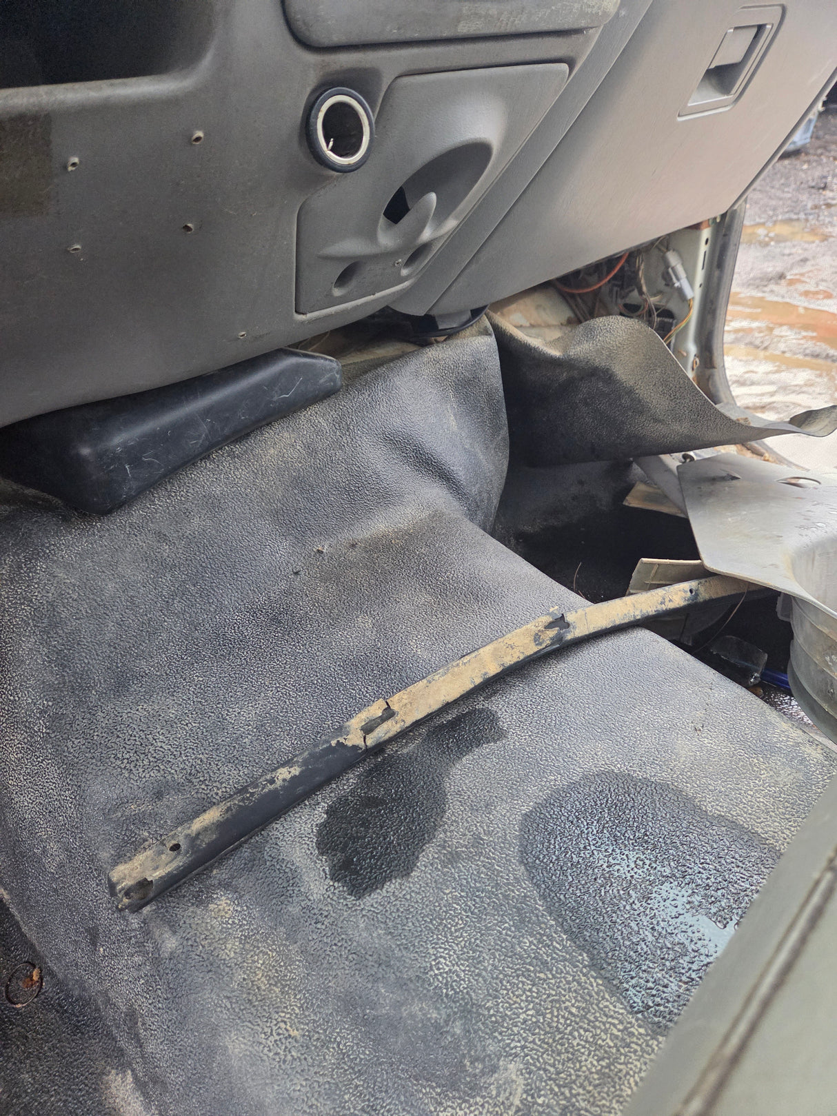 1999-2007 Ford Super Duty F250 F350 F450 F550 2 Door Regular Cab