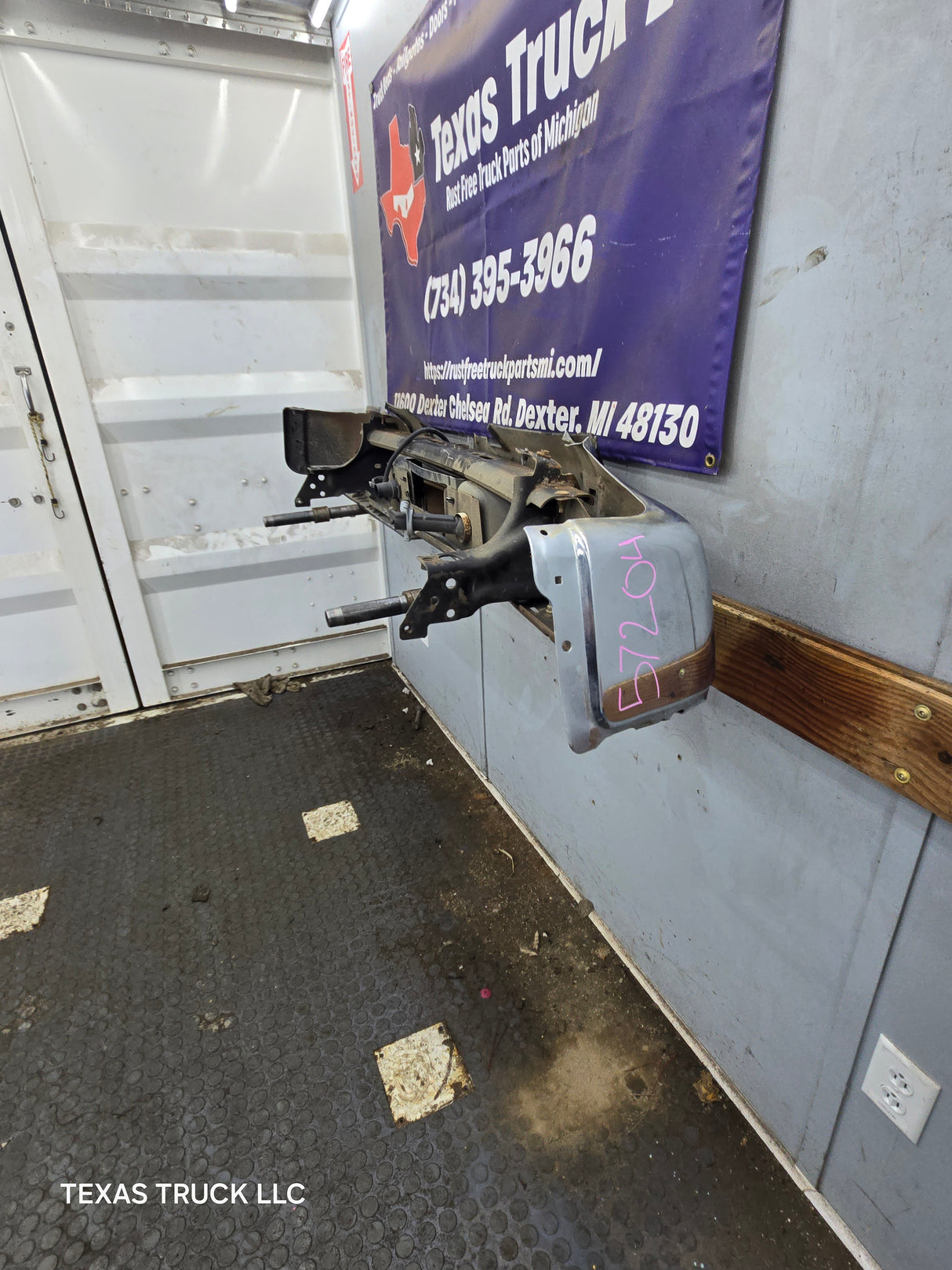 2011-2014 Chevrolet Silverado / GMC Sierra 1500 Rear Bumper