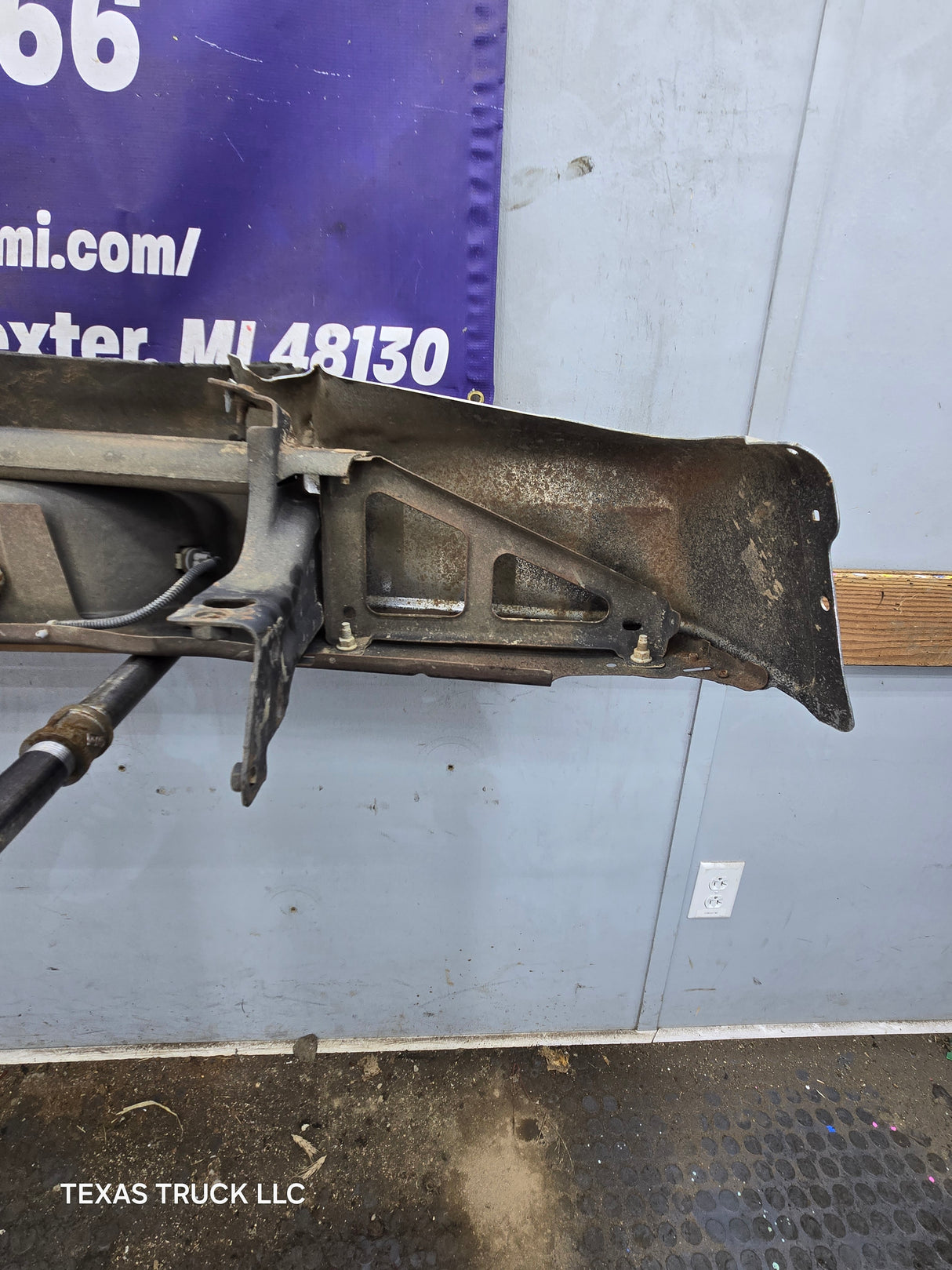 2011-2014 Chevrolet Silverado / GMC Sierra 1500 Rear Bumper