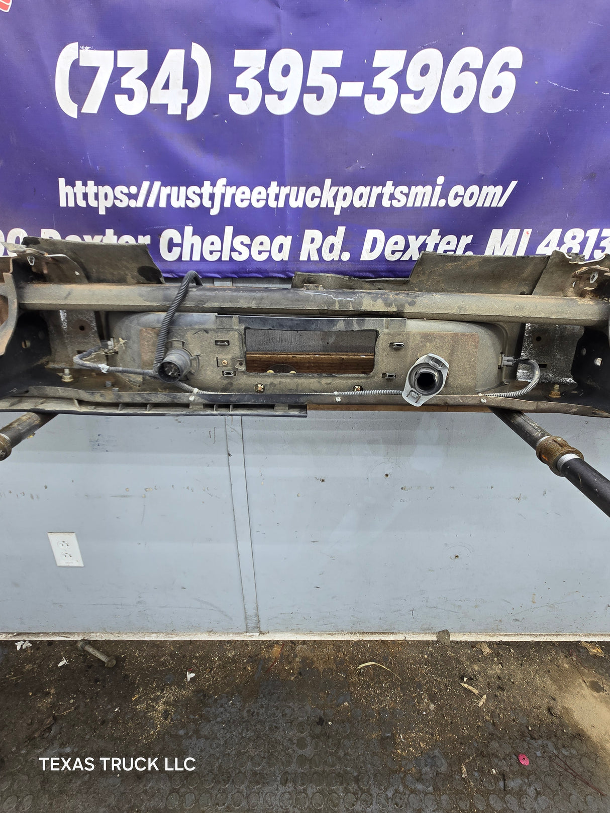 2011-2014 Chevrolet Silverado / GMC Sierra 1500 Rear Bumper