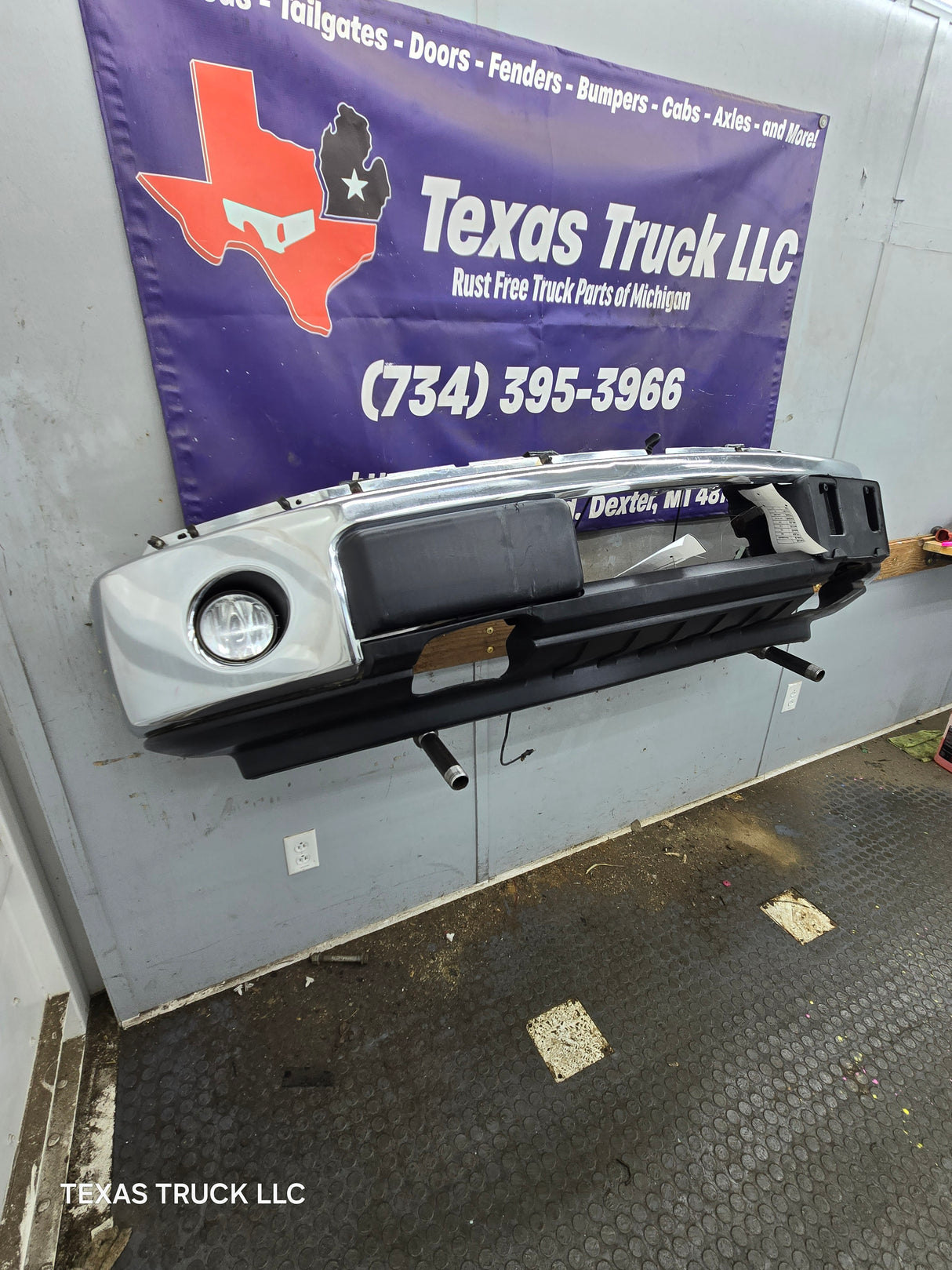 2009-2014 Ford F150 Front Bumper With Fog Light Holes