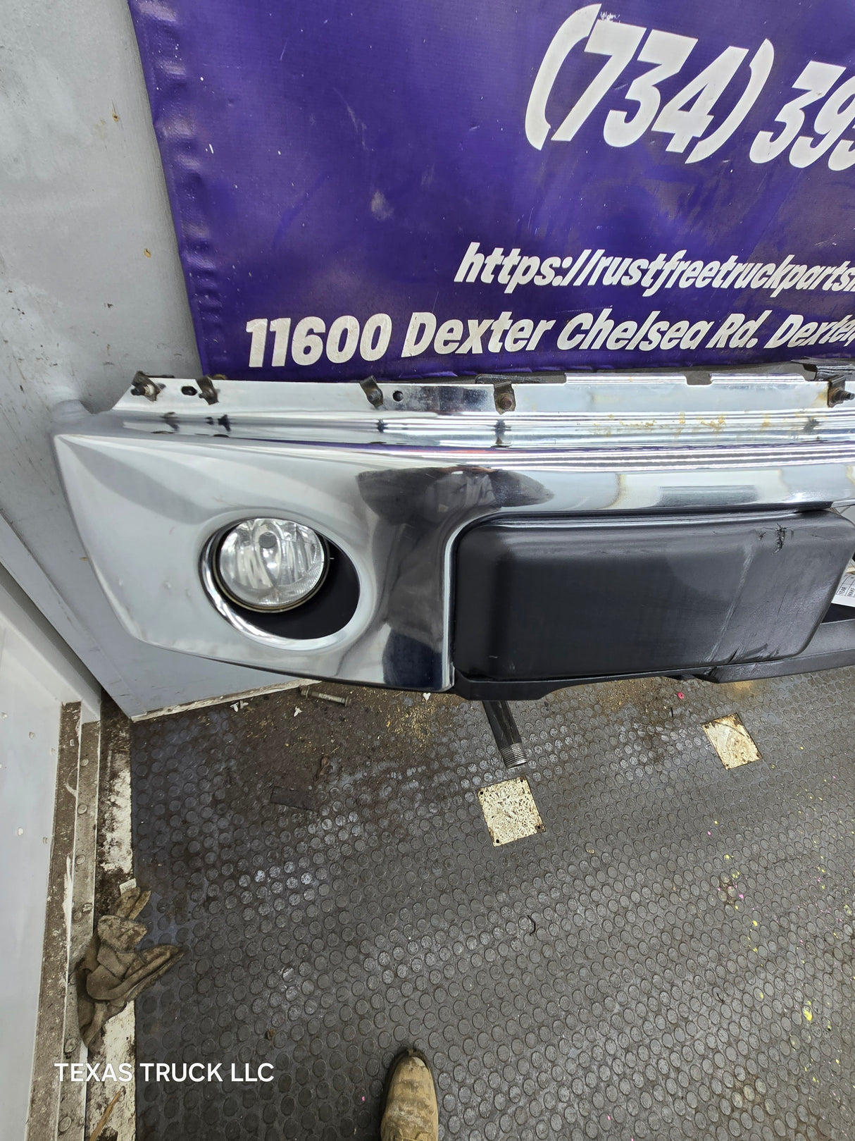2009-2014 Ford F150 Front Bumper With Fog Light Holes