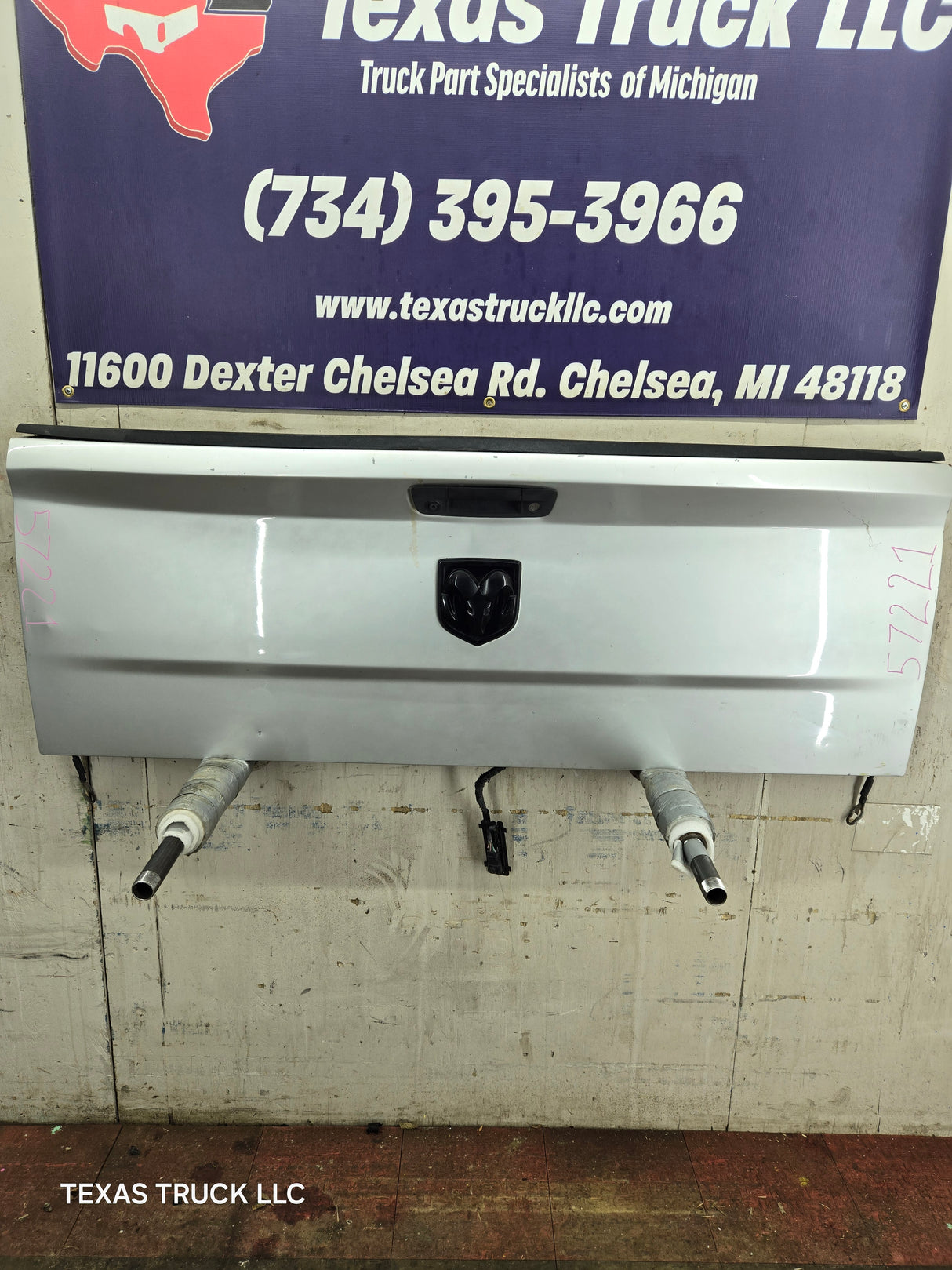 2009-2018 Dodge Ram 4th Gen 1500 2500 3500 Tailgate