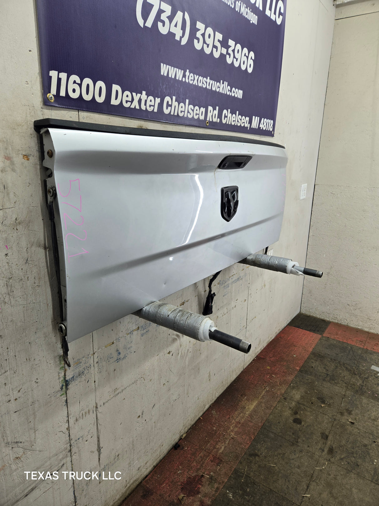 2009-2018 Dodge Ram 4th Gen 1500 2500 3500 Tailgate