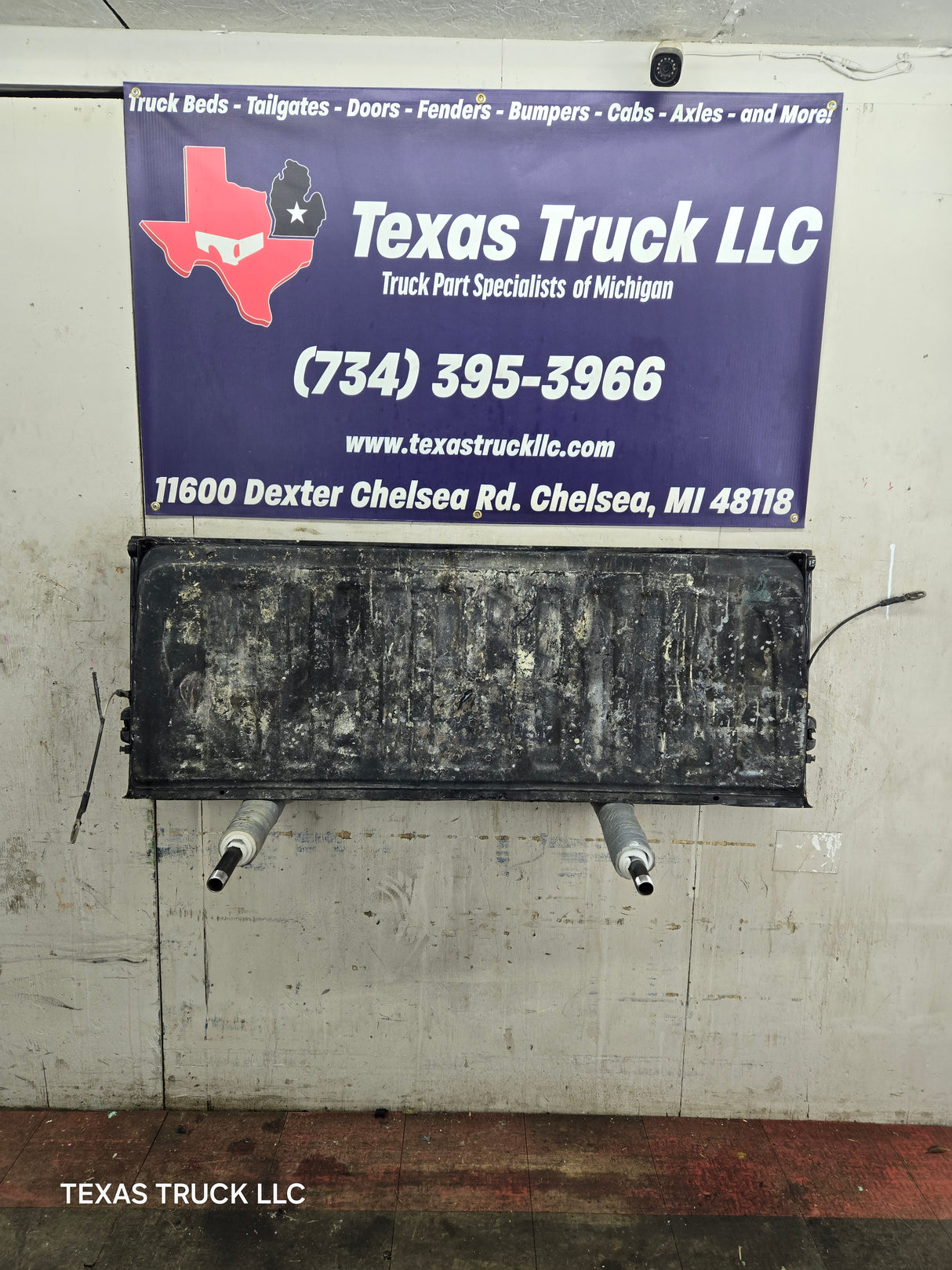 2007-2013 Chevrolet Silverado / GMC Sierra 1500 2500 3500 HD Tailgate