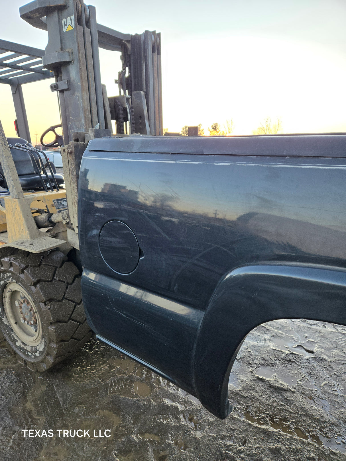 1999-2007 Chevrolet Silverado / GMC Sierra 6' 6" Short Truck Bed