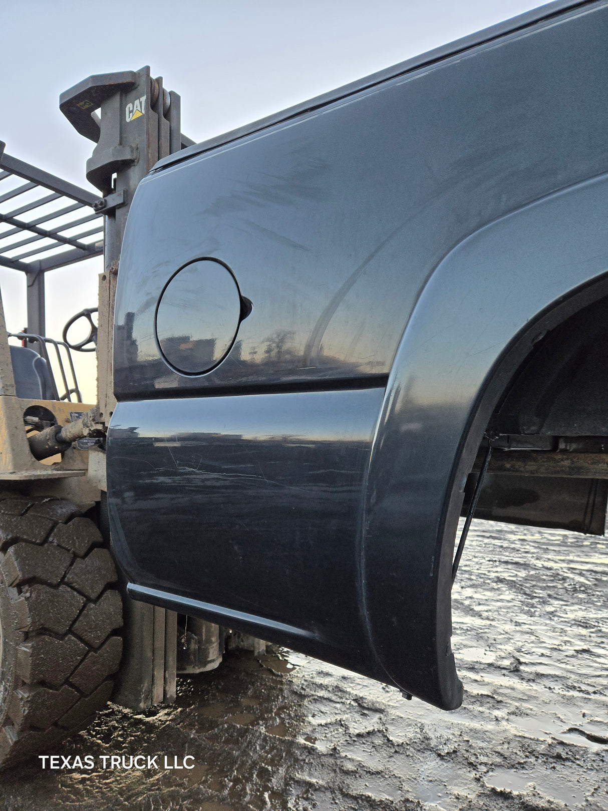 1999-2007 Chevrolet Silverado / GMC Sierra 6' 6" Short Truck Bed