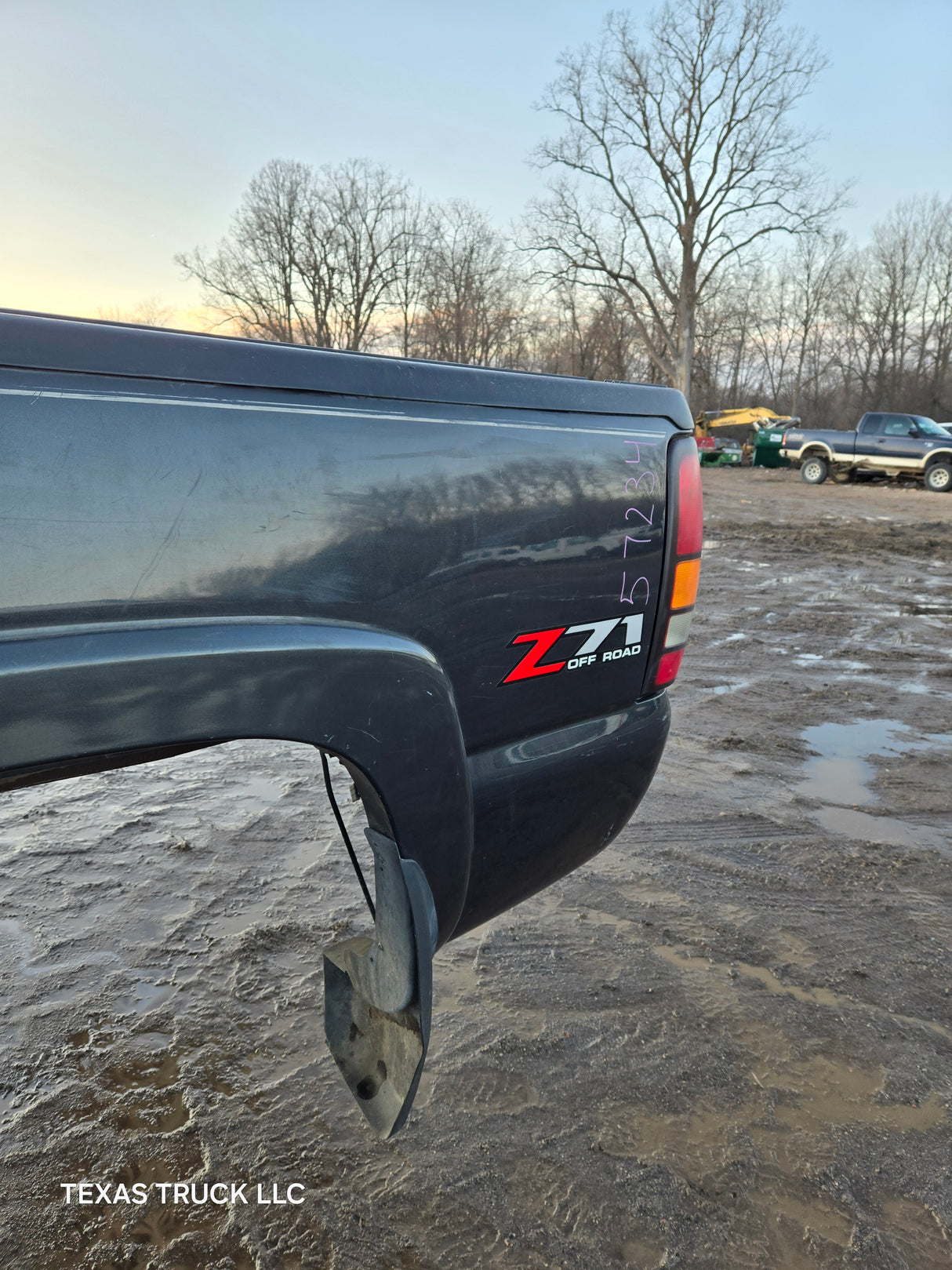 1999-2007 Chevrolet Silverado / GMC Sierra 6' 6" Short Truck Bed